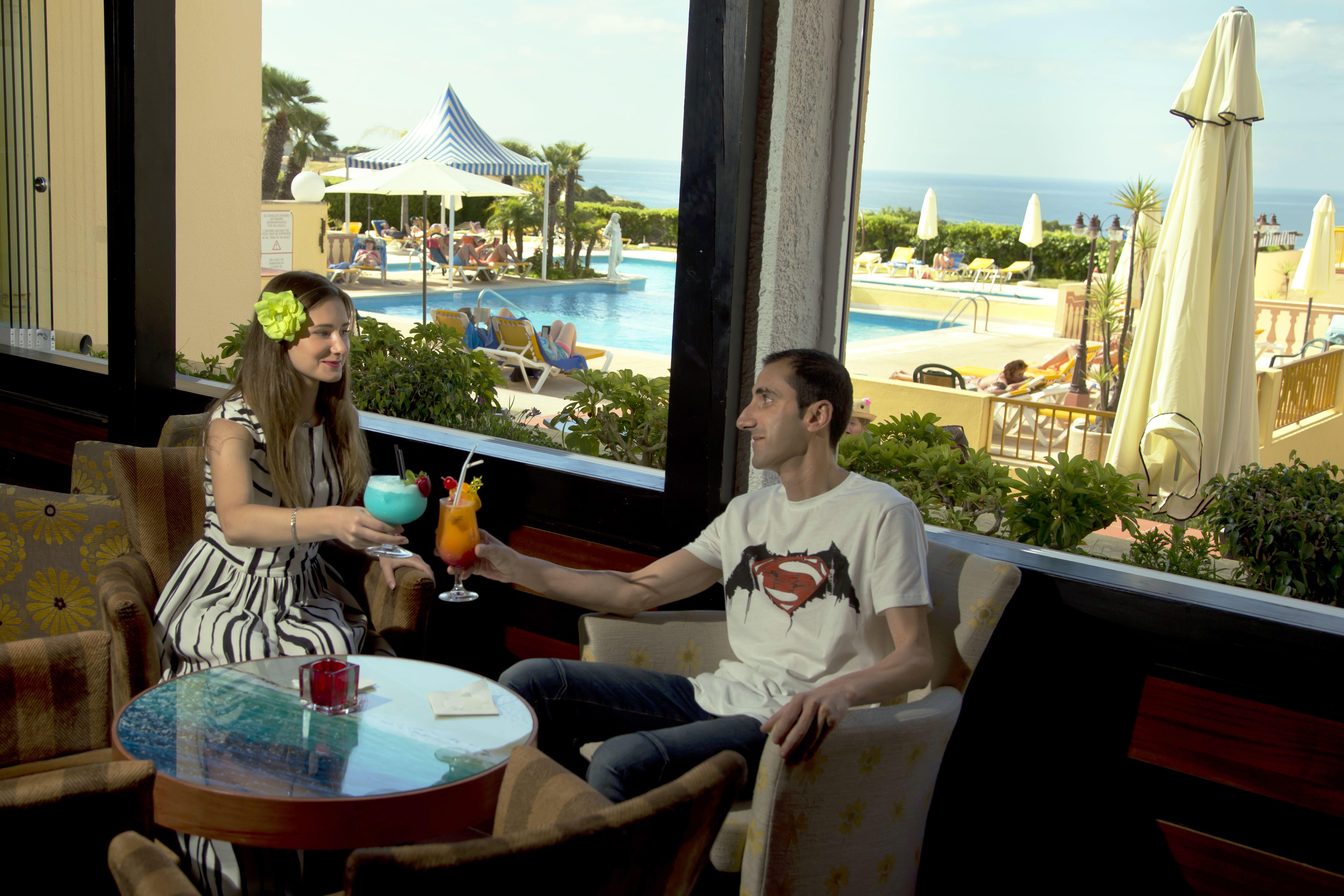 Hotel Baia Cristal & 4*