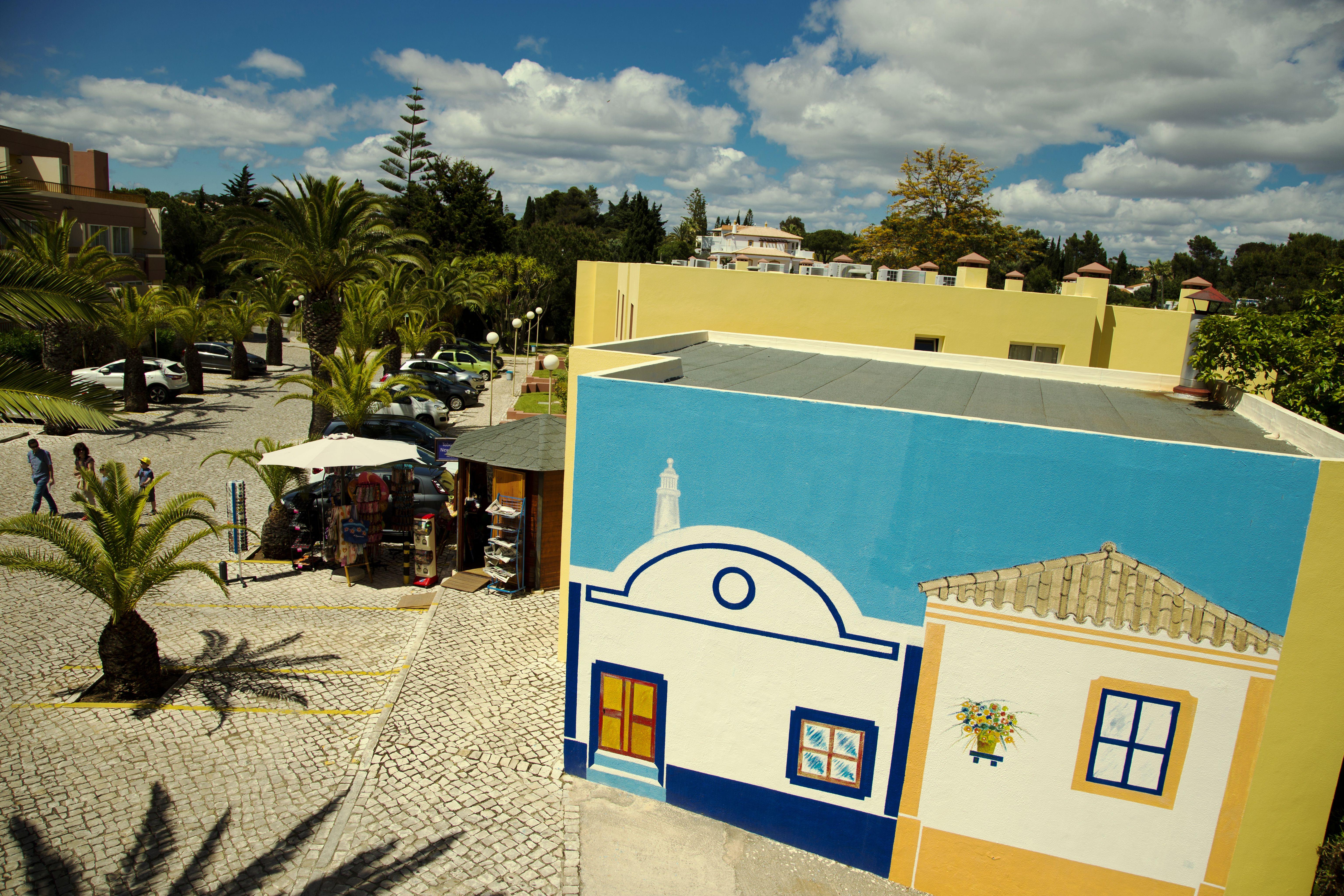 Hotel Baia Cristal & 4*