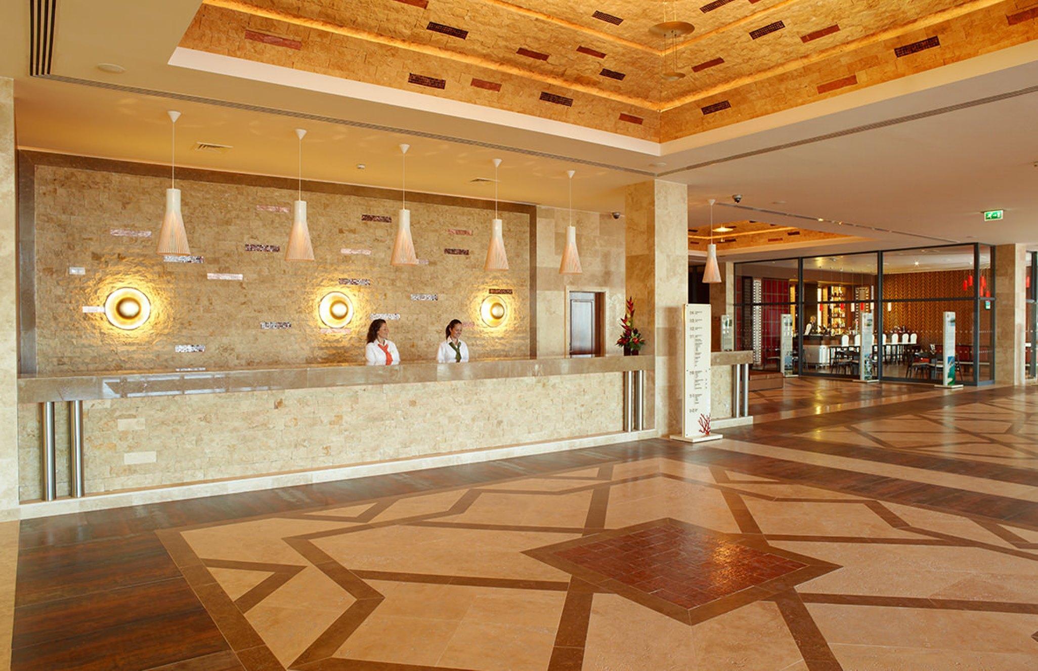 Hotel Real Marina & 5*