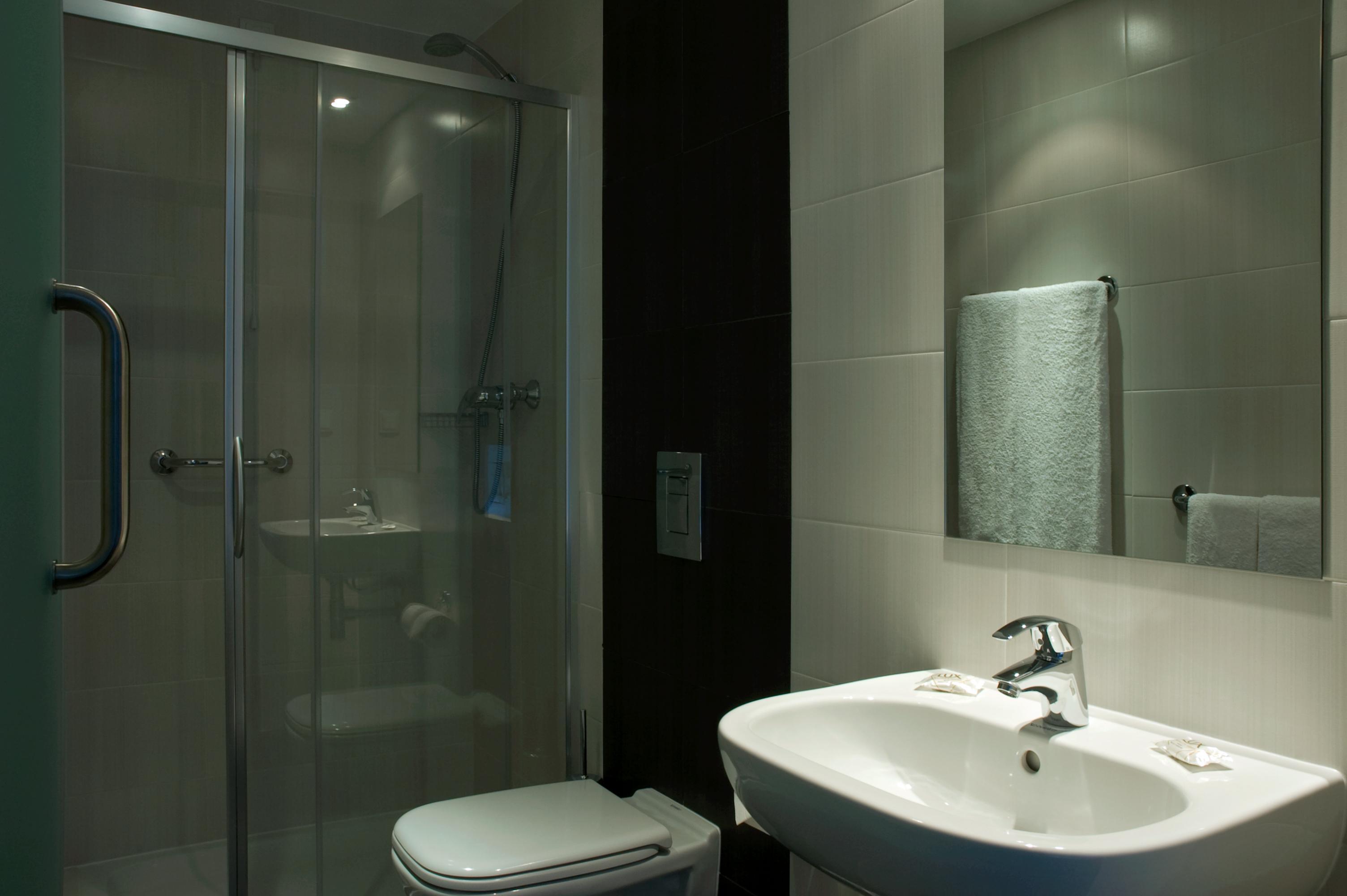 Hotel Genesis