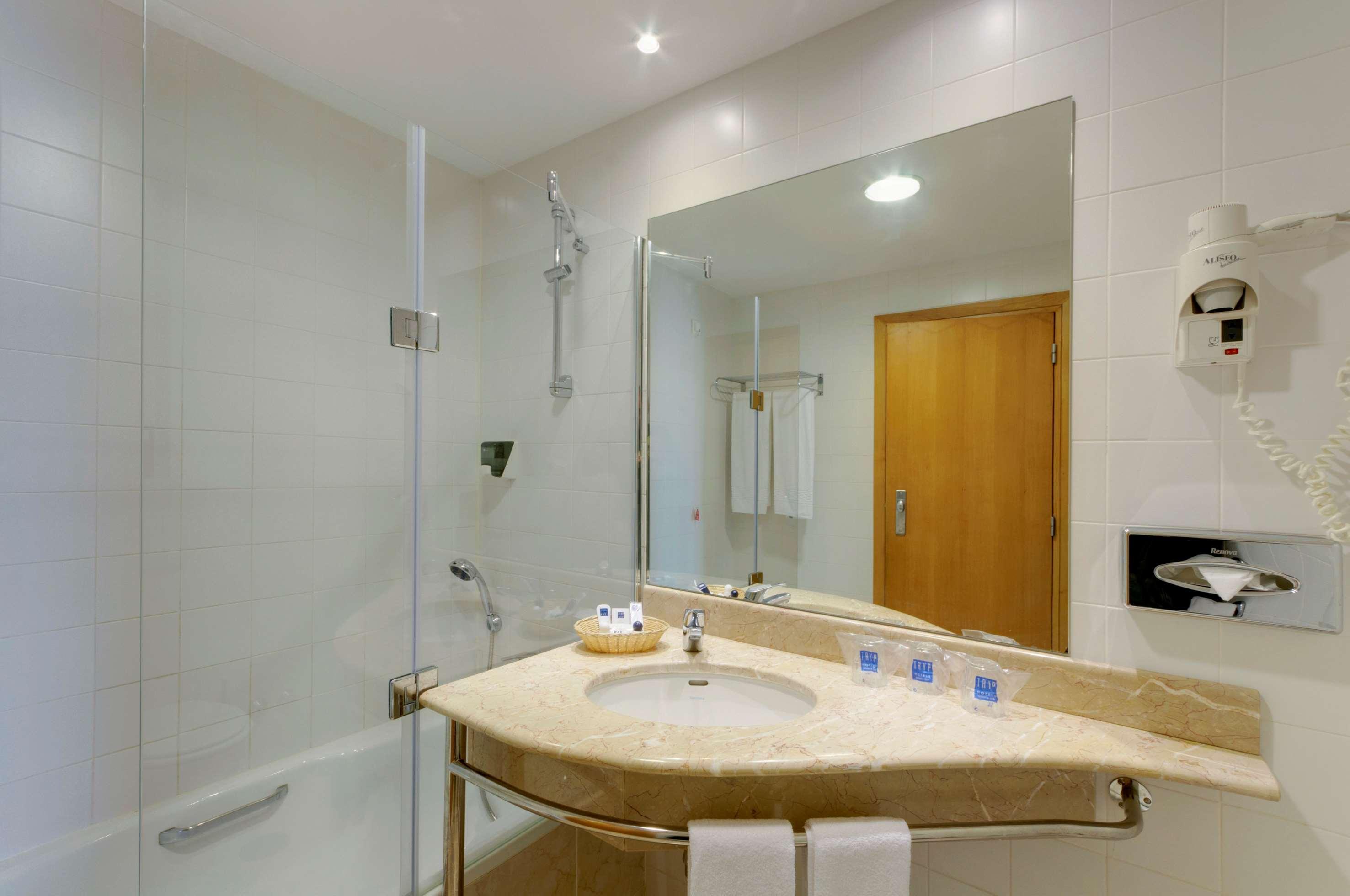 Tryp By Wyndham Porto Expo Hotel 4*