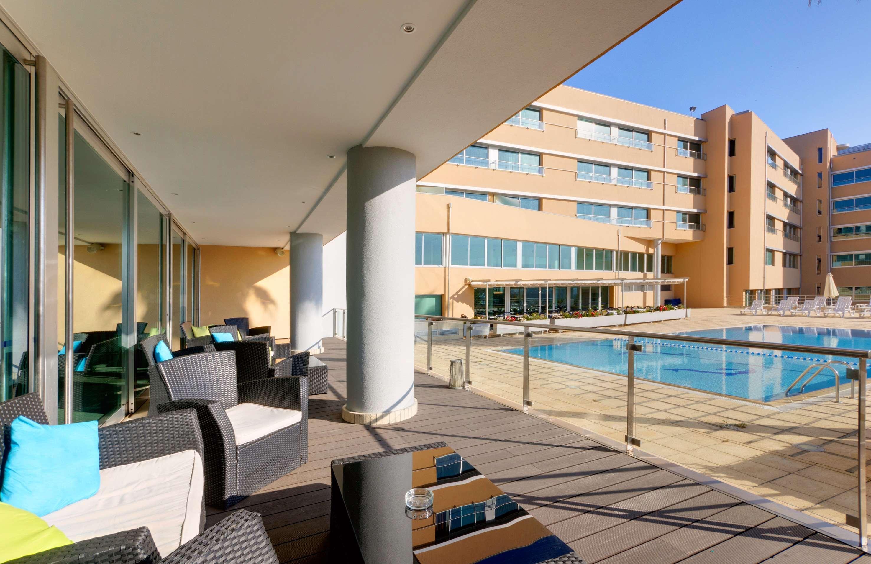 Hotel Tryp By Wyndham Porto Expo 4*