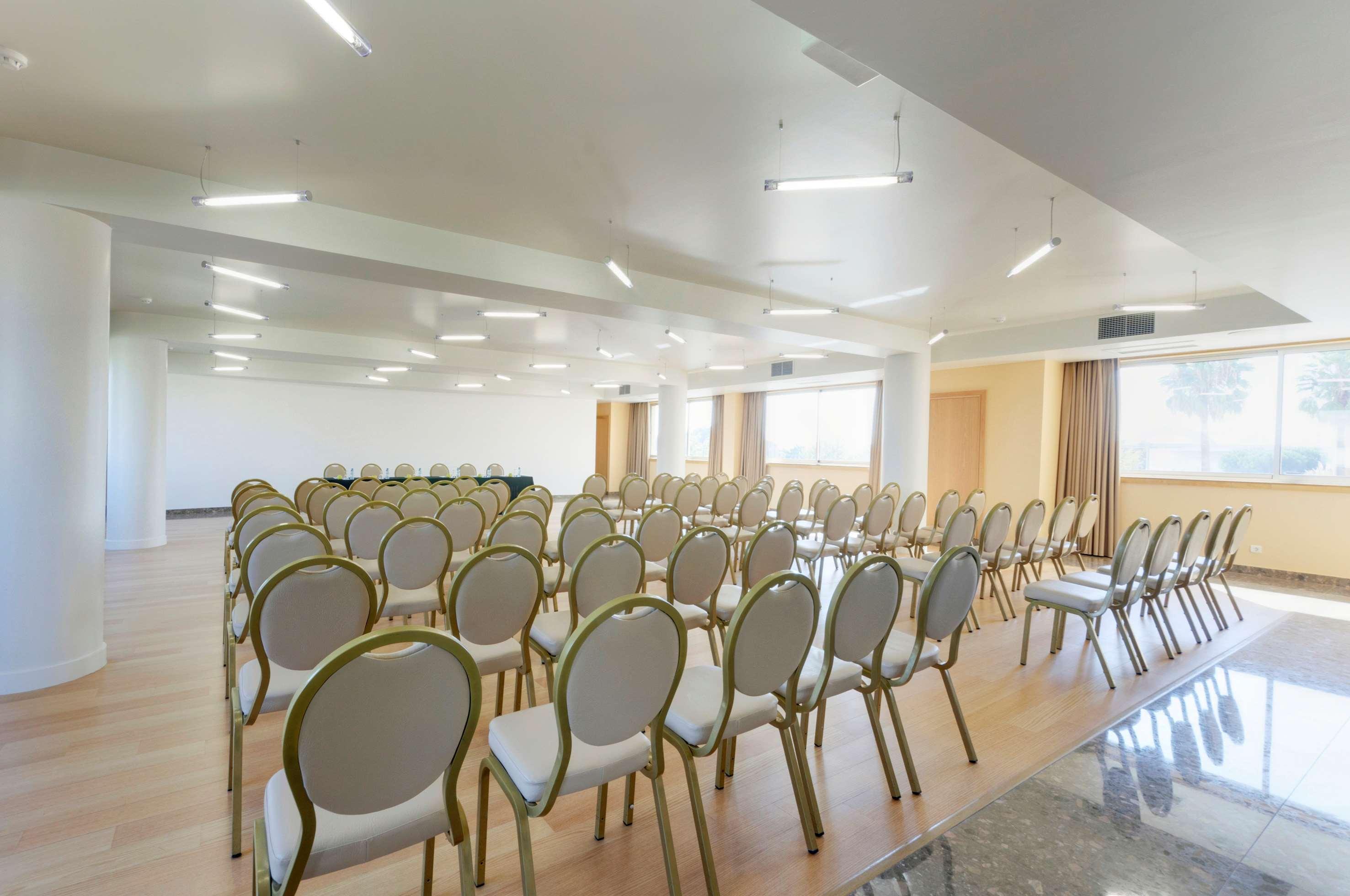 Tryp By Wyndham Porto Expo 4* Leça da Palmeira