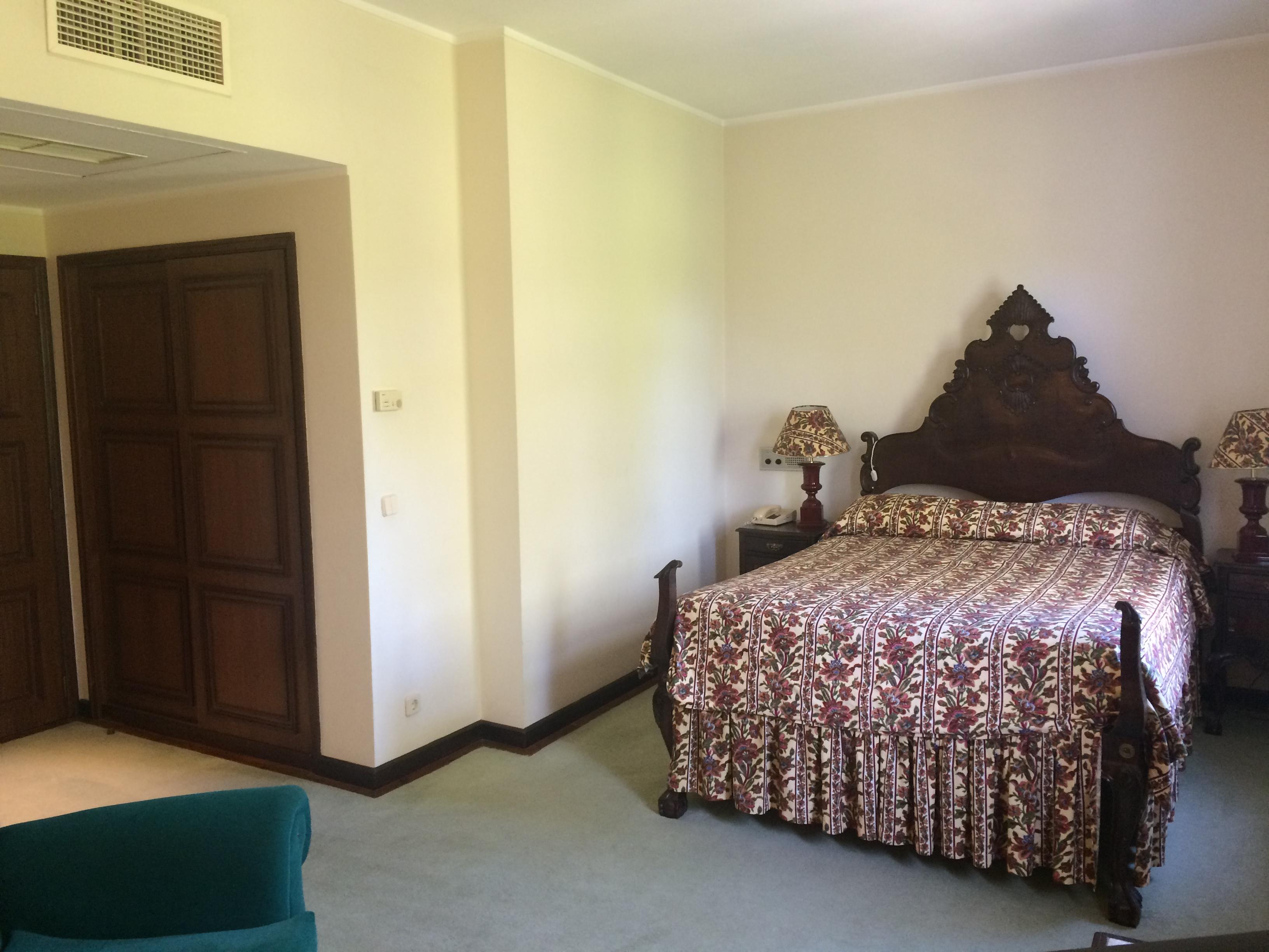 Hotel Urgeirica 4*