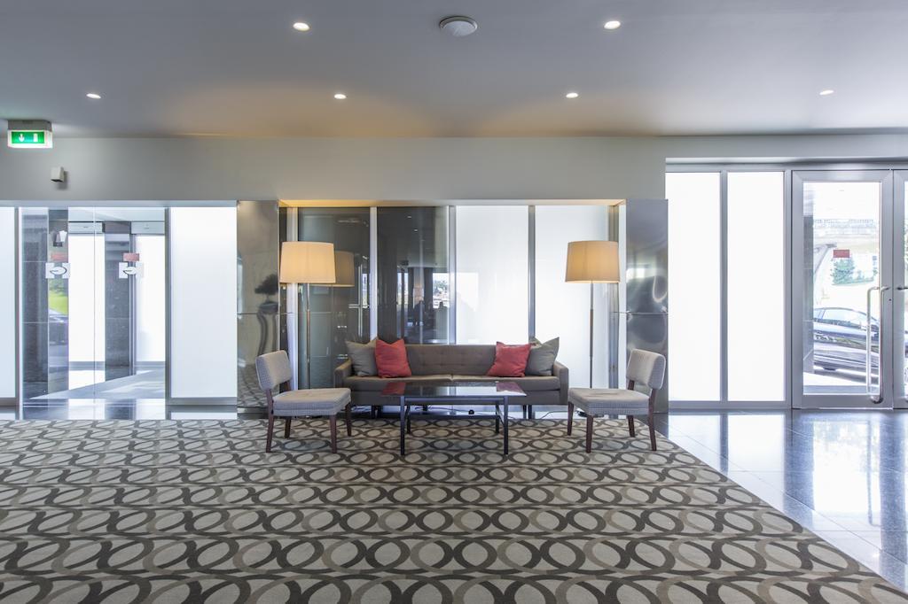 Hotel De Business &
