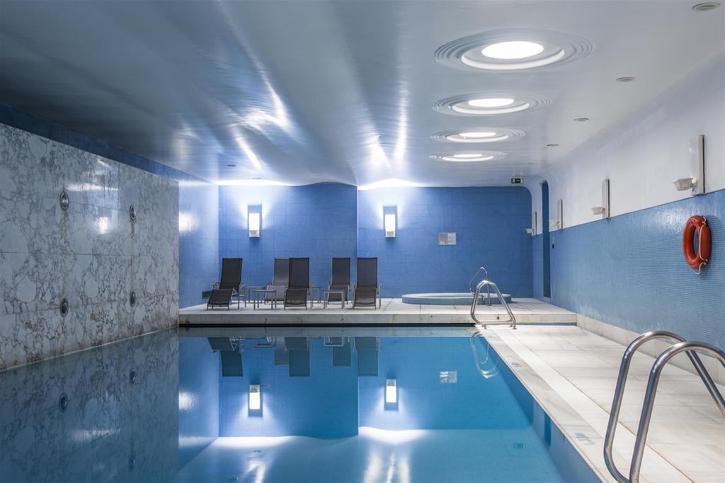 De Business & Hotel 4*