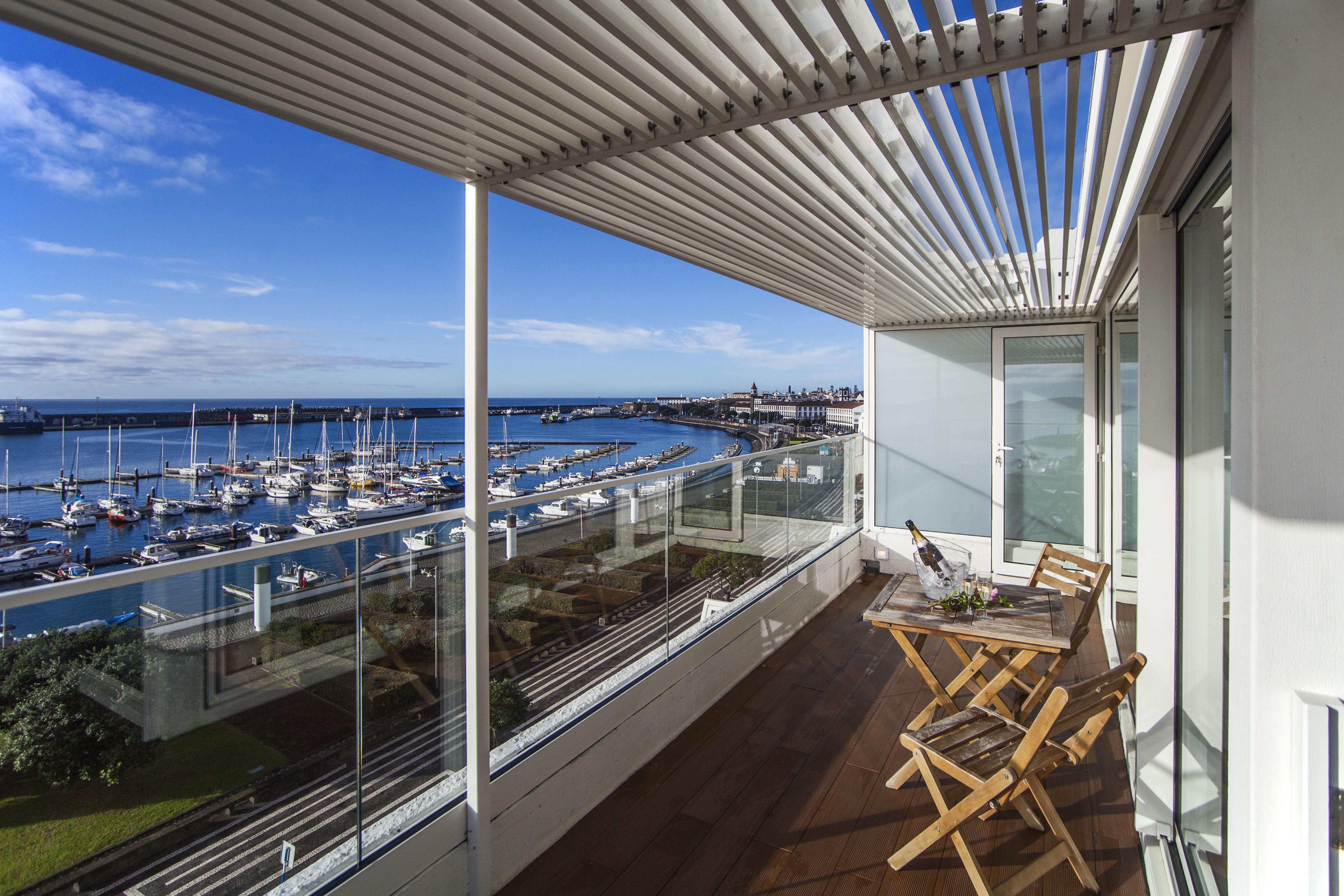 Hotel Gaivota Azores 4*
