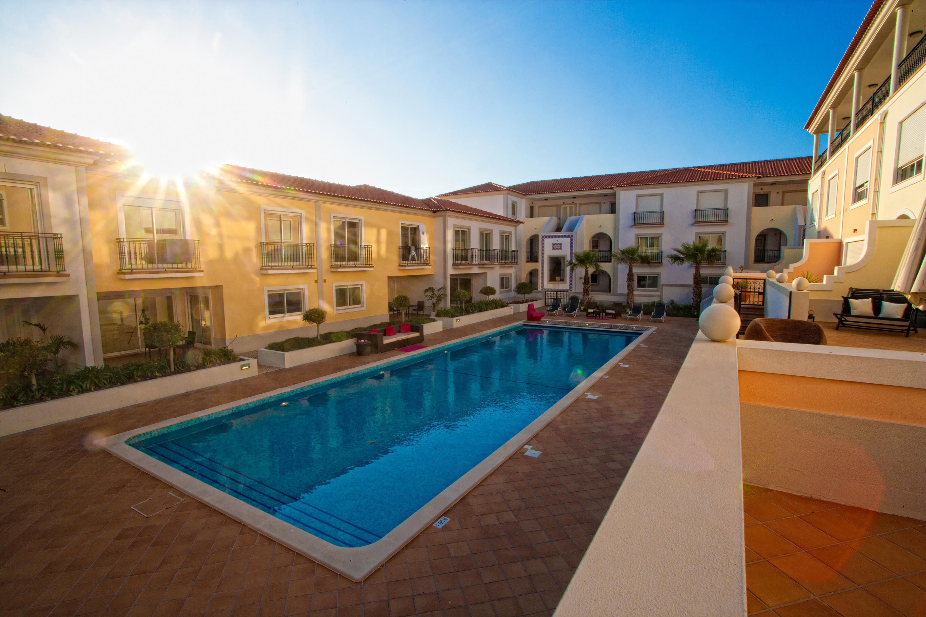 The Village - D'el Rey Golf & Villa *