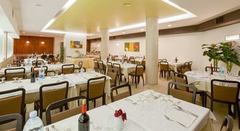 Cinquentenario & Conference Center Hotel