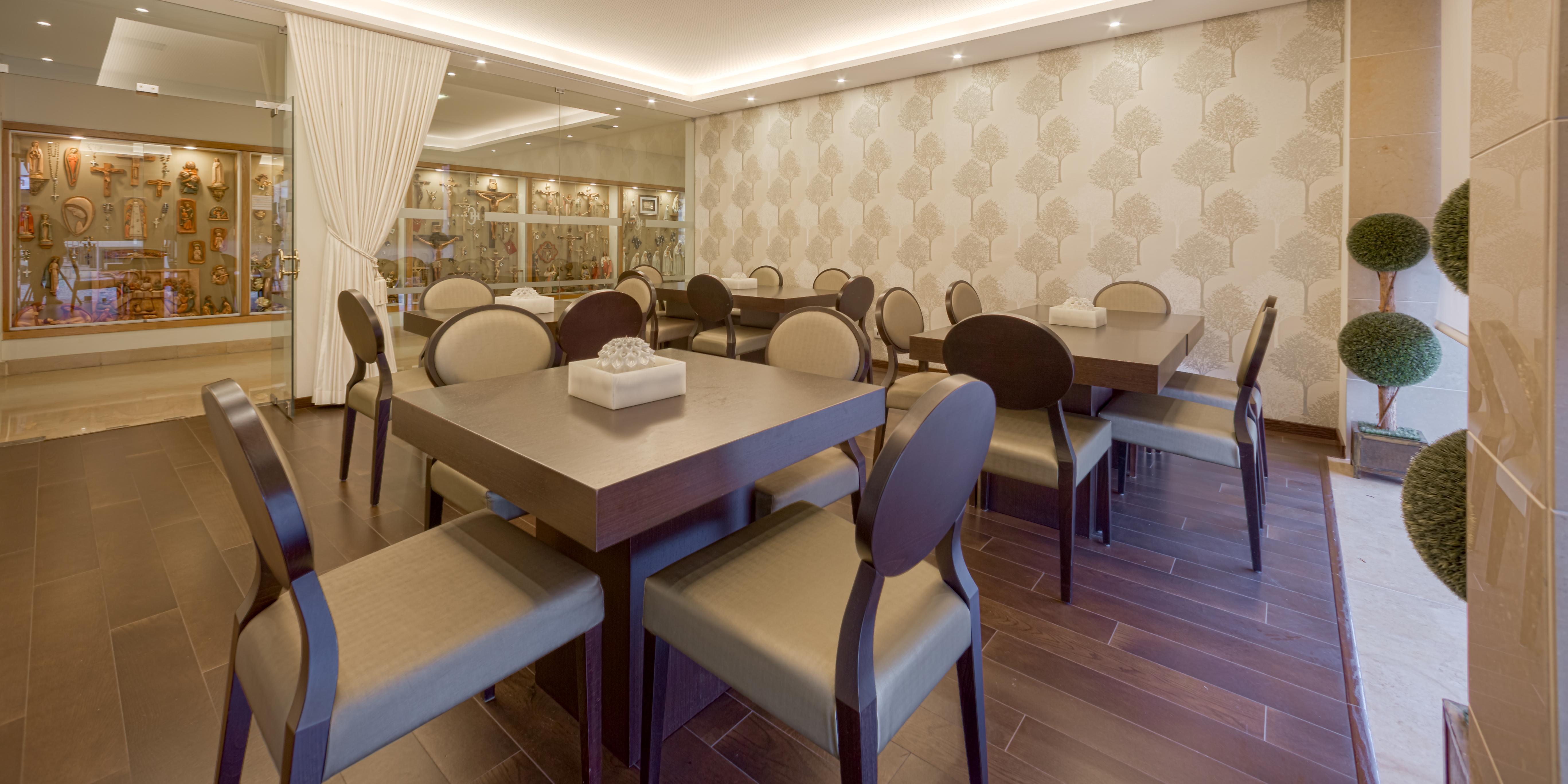 Cinquentenario & Conference Center 4*