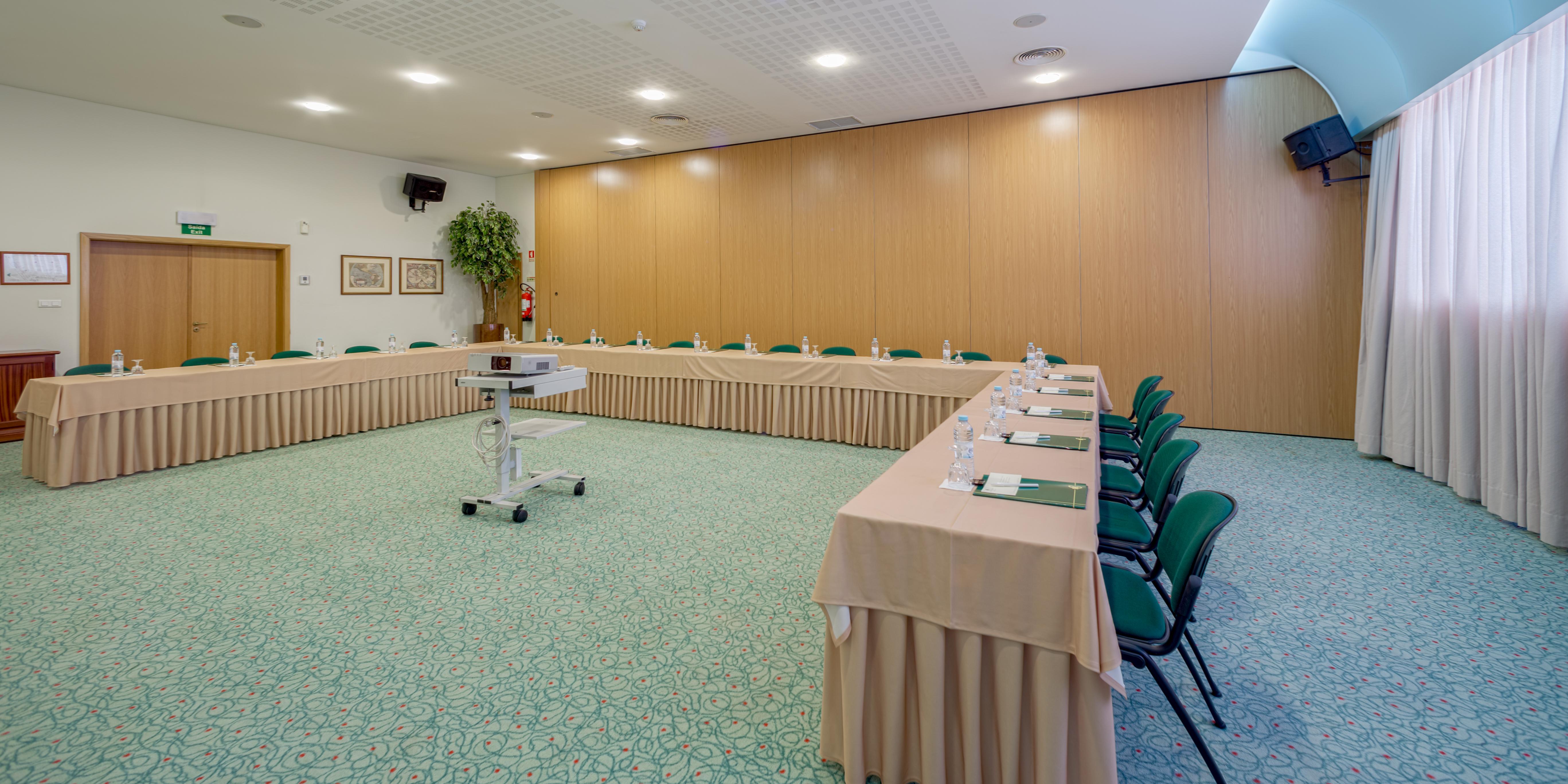 Hotel Cinquentenario & Conference Center 4*