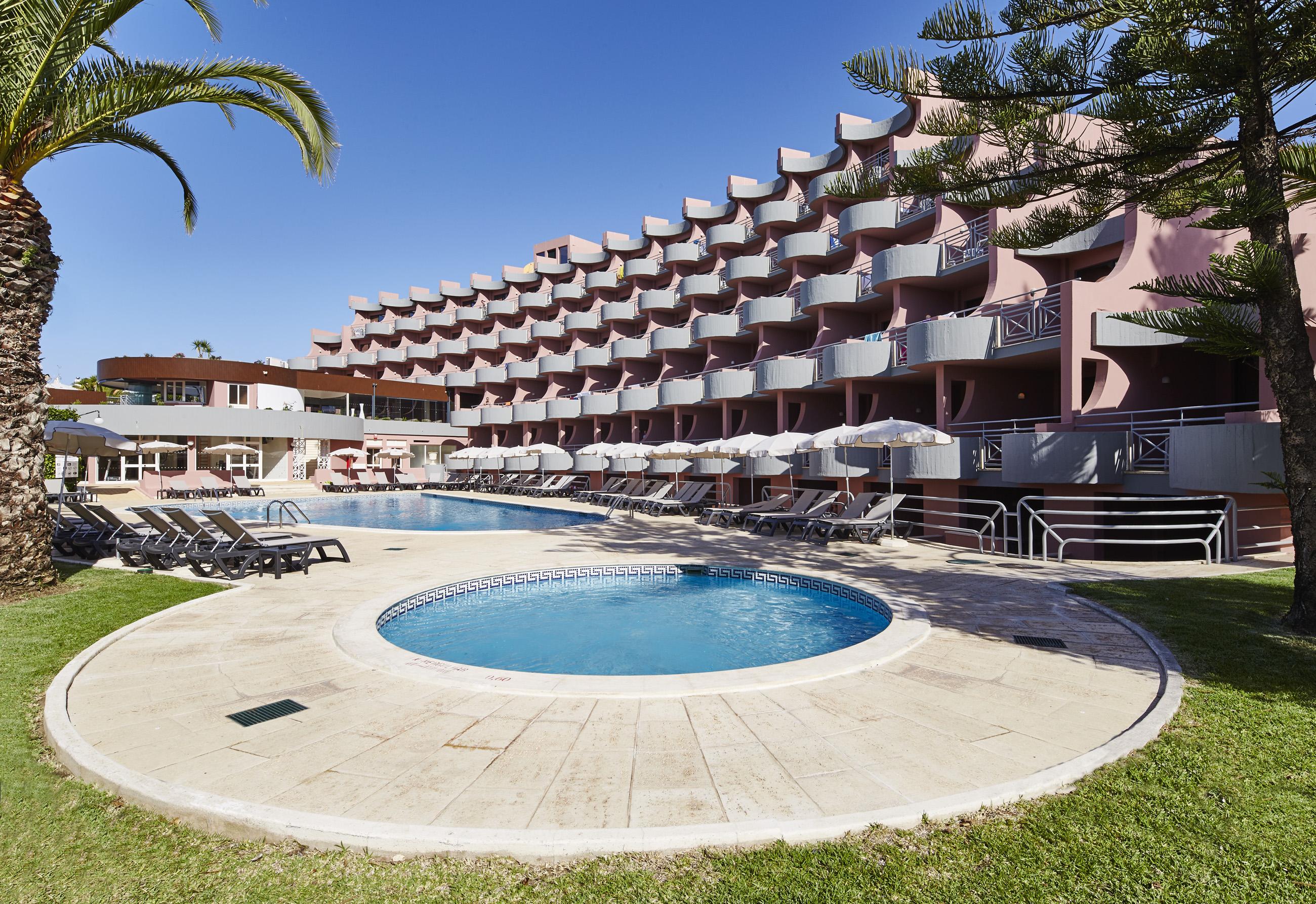 Luna Clube Oceano Aparthotel 3*