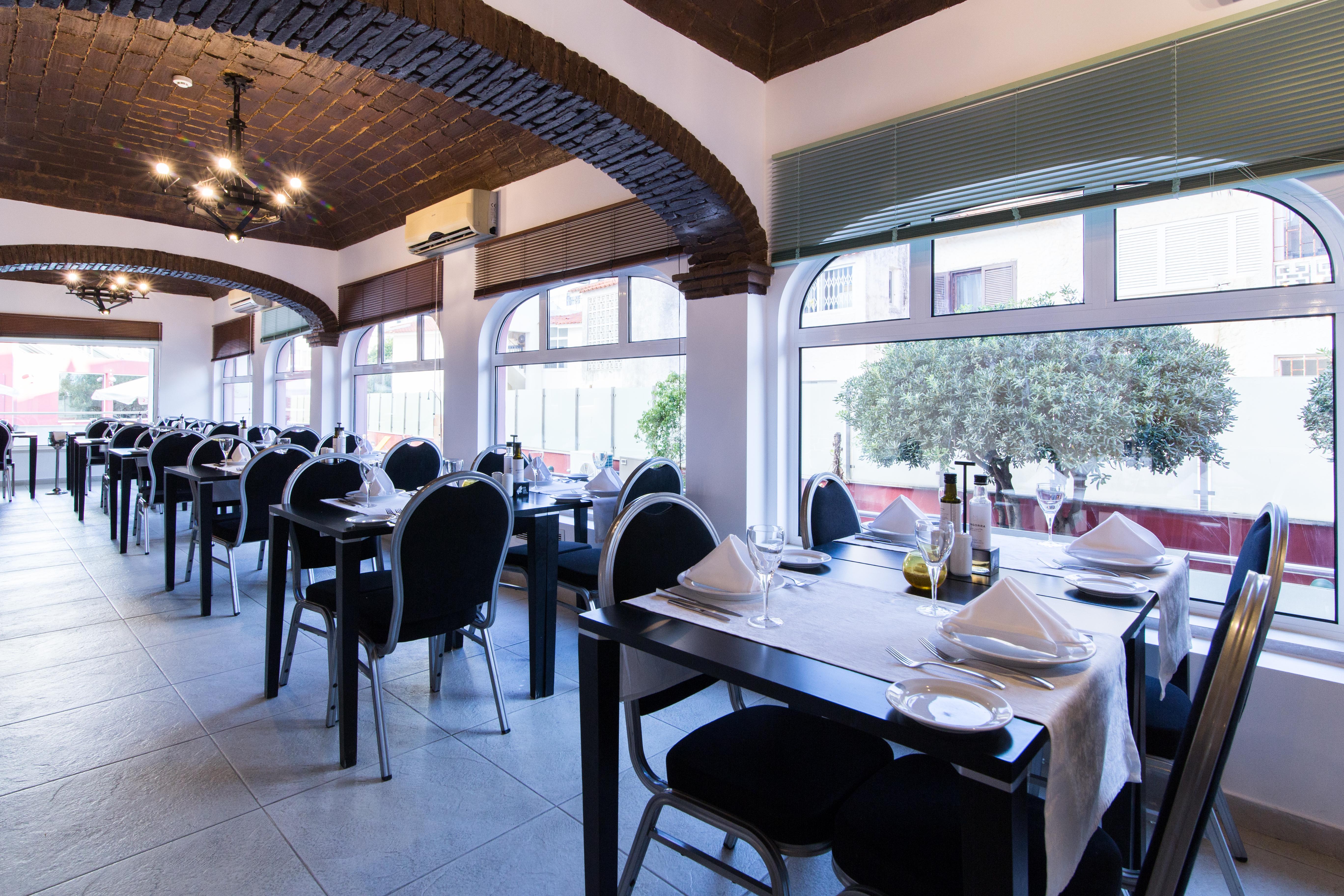 Hotel Quarteirasol 4*