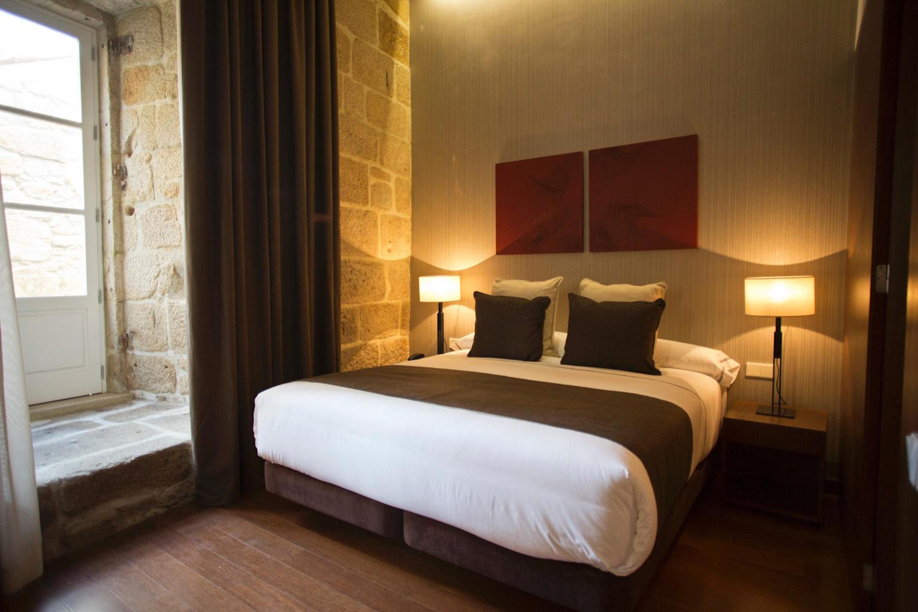 Carris Ribeira 4* Porto