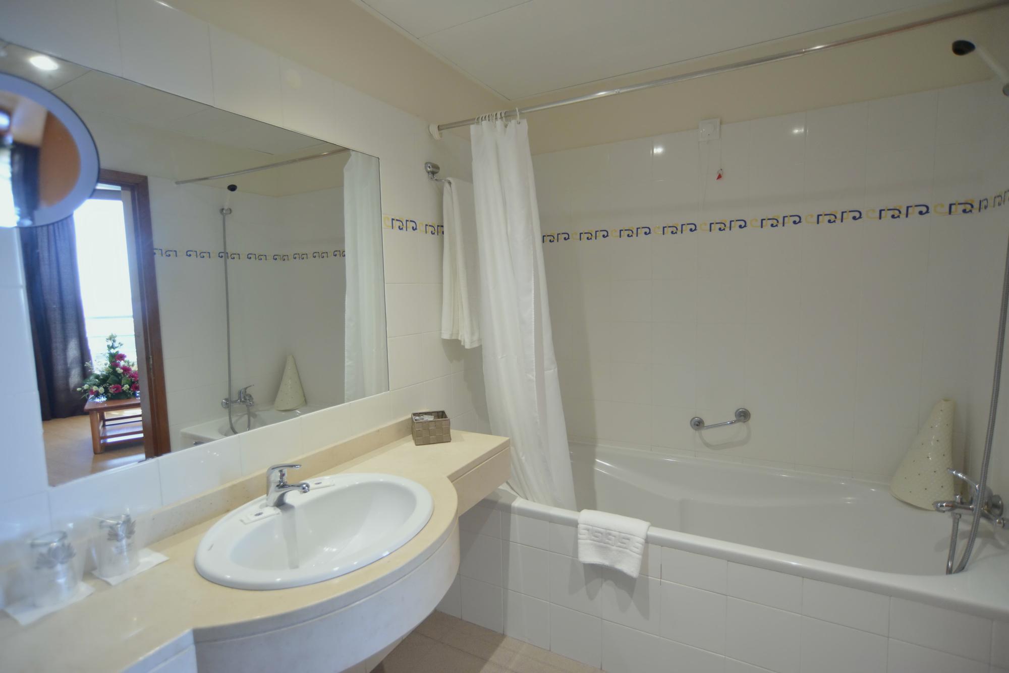 Hotel Salgueiro Porto Moniz
