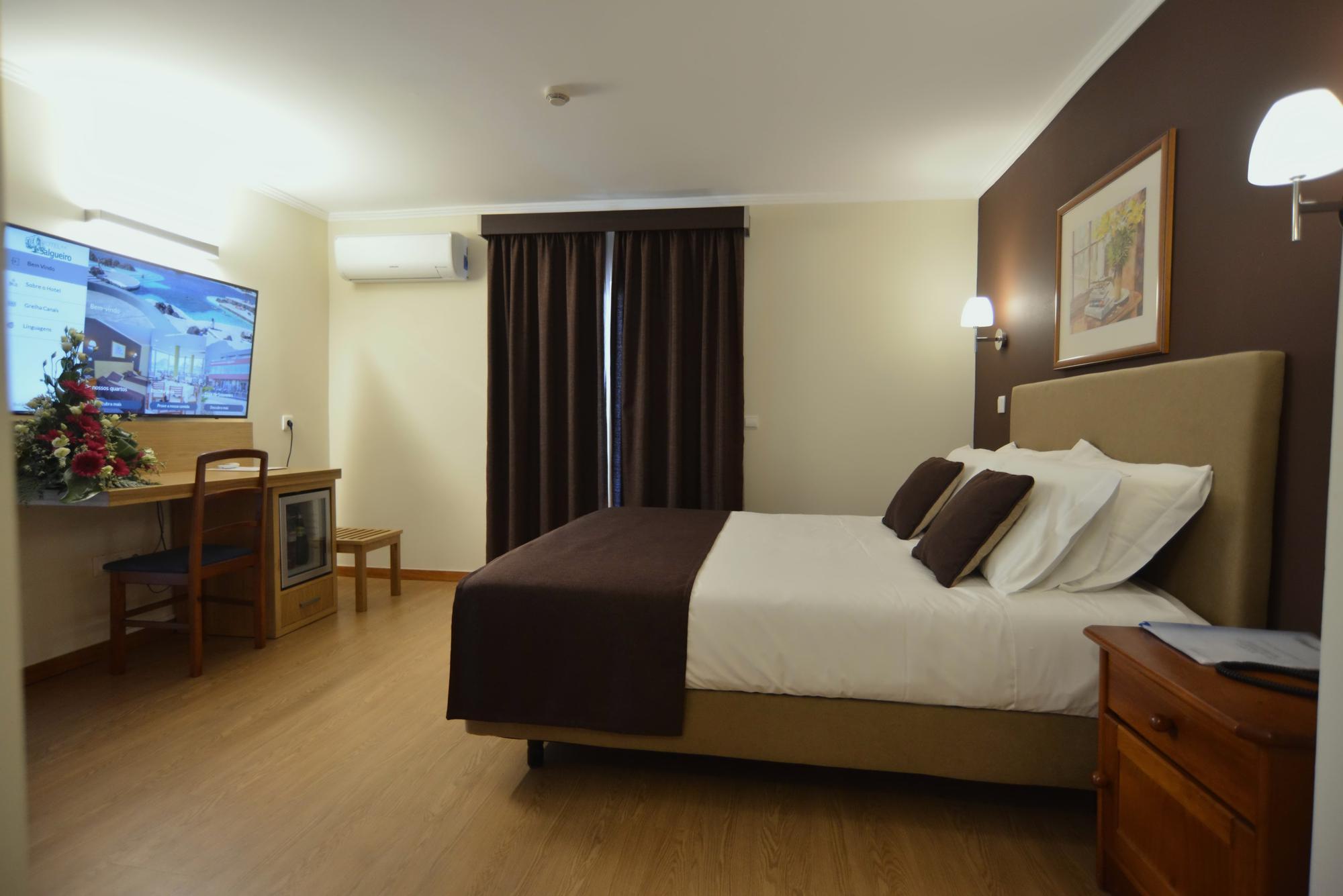 Hotel Salgueiro Porto Moniz
