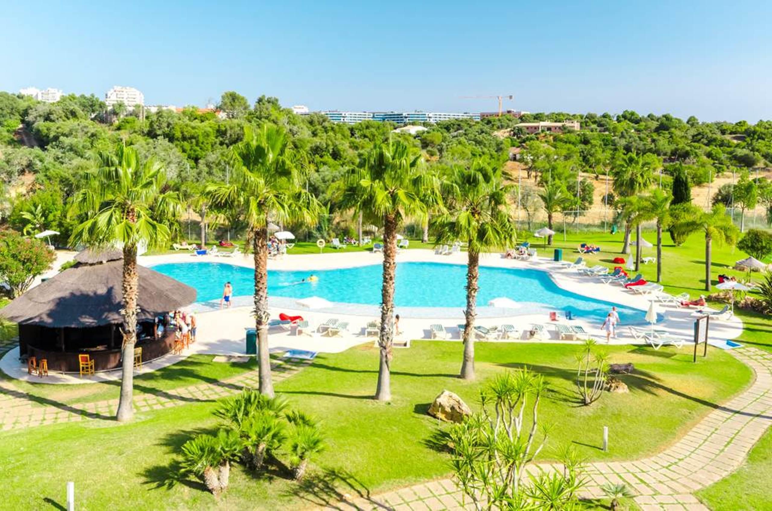 Yellow Garden Alvor