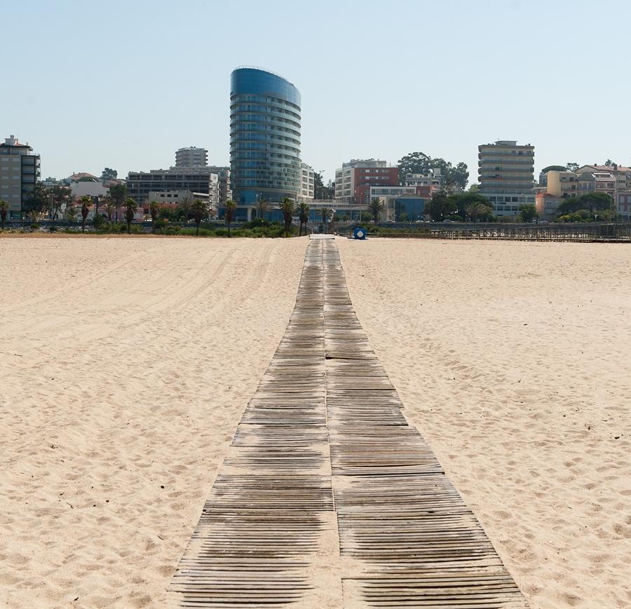 Eurostars Oasis Plaza Hotel 4*