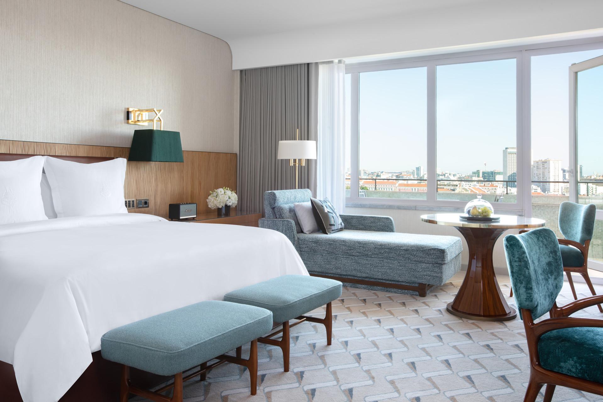 Four Seasons Ritz Hotel 5*