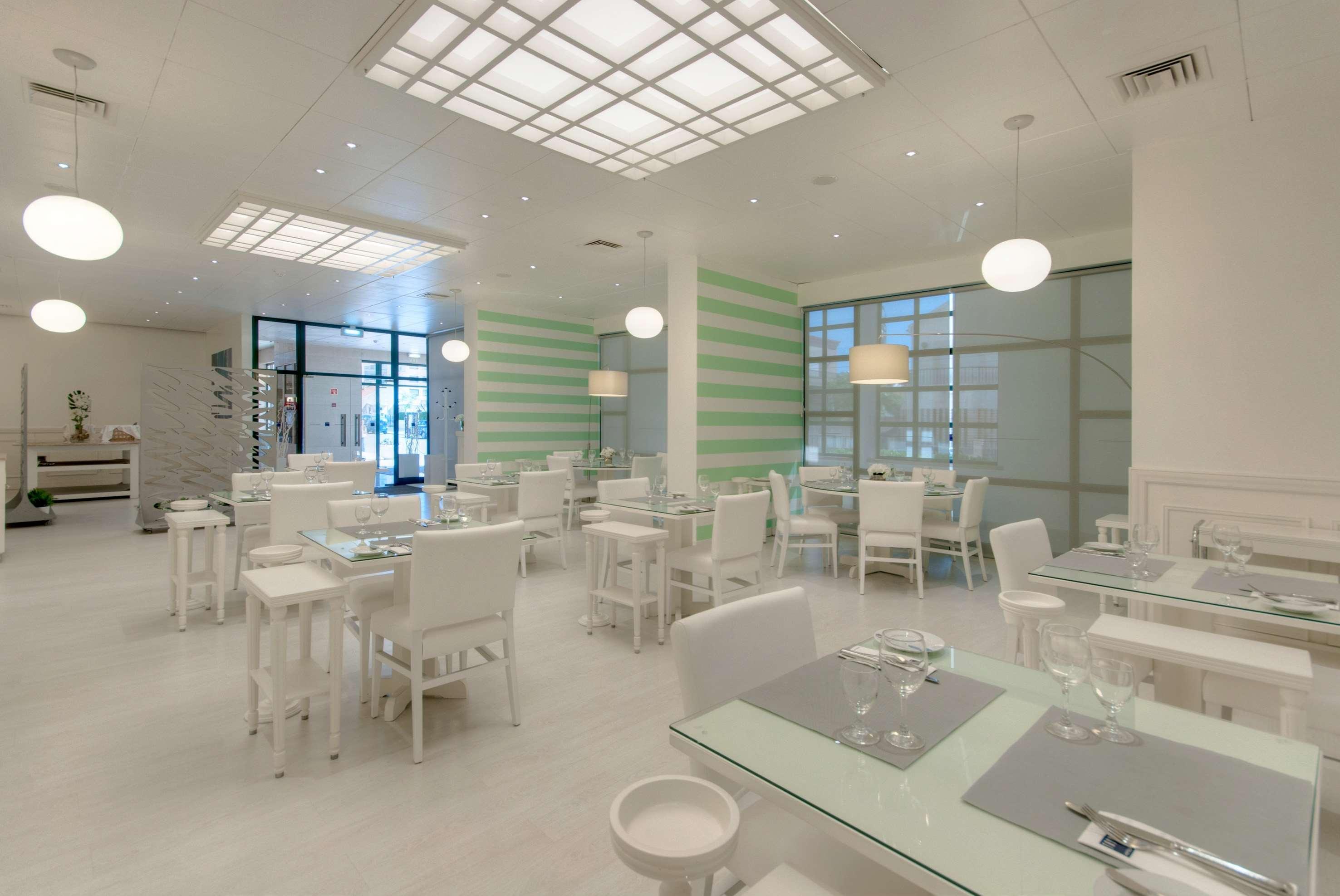 Hotel Tryp By Wyndham Parque Montijo