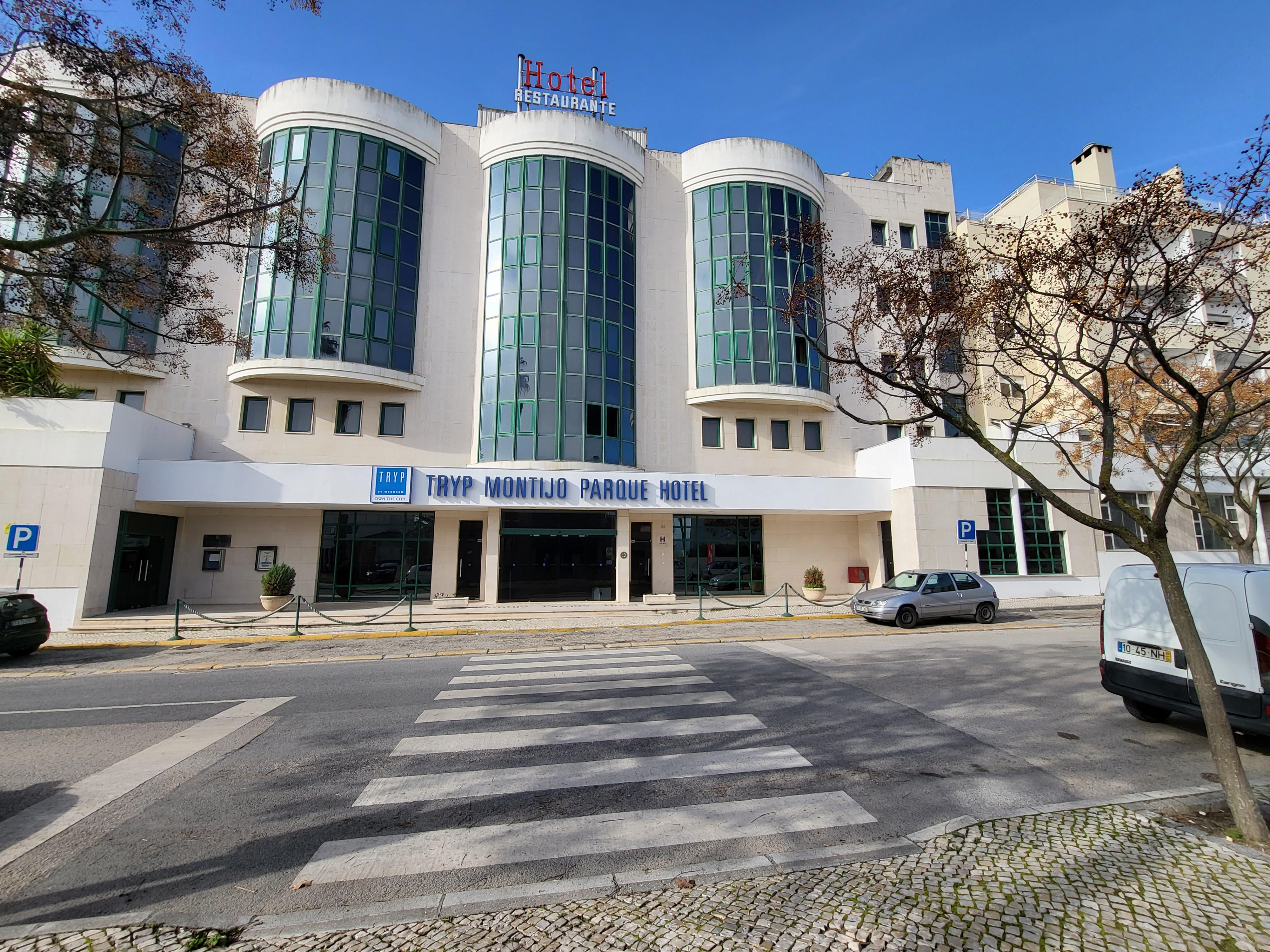 Hotel Tryp By Wyndham Parque 4*