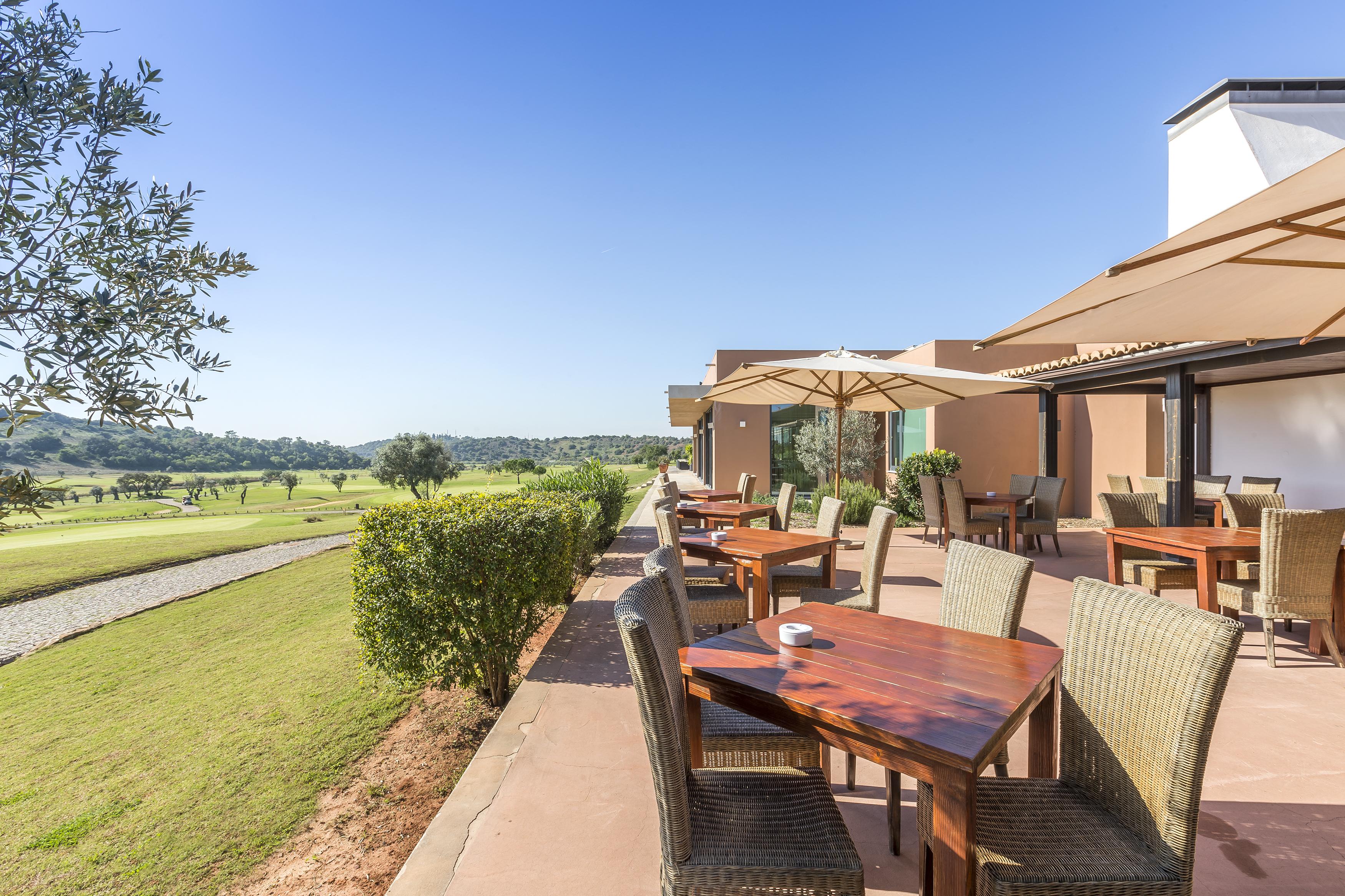Hotel Nau Morgado Golf & Country Club 4*