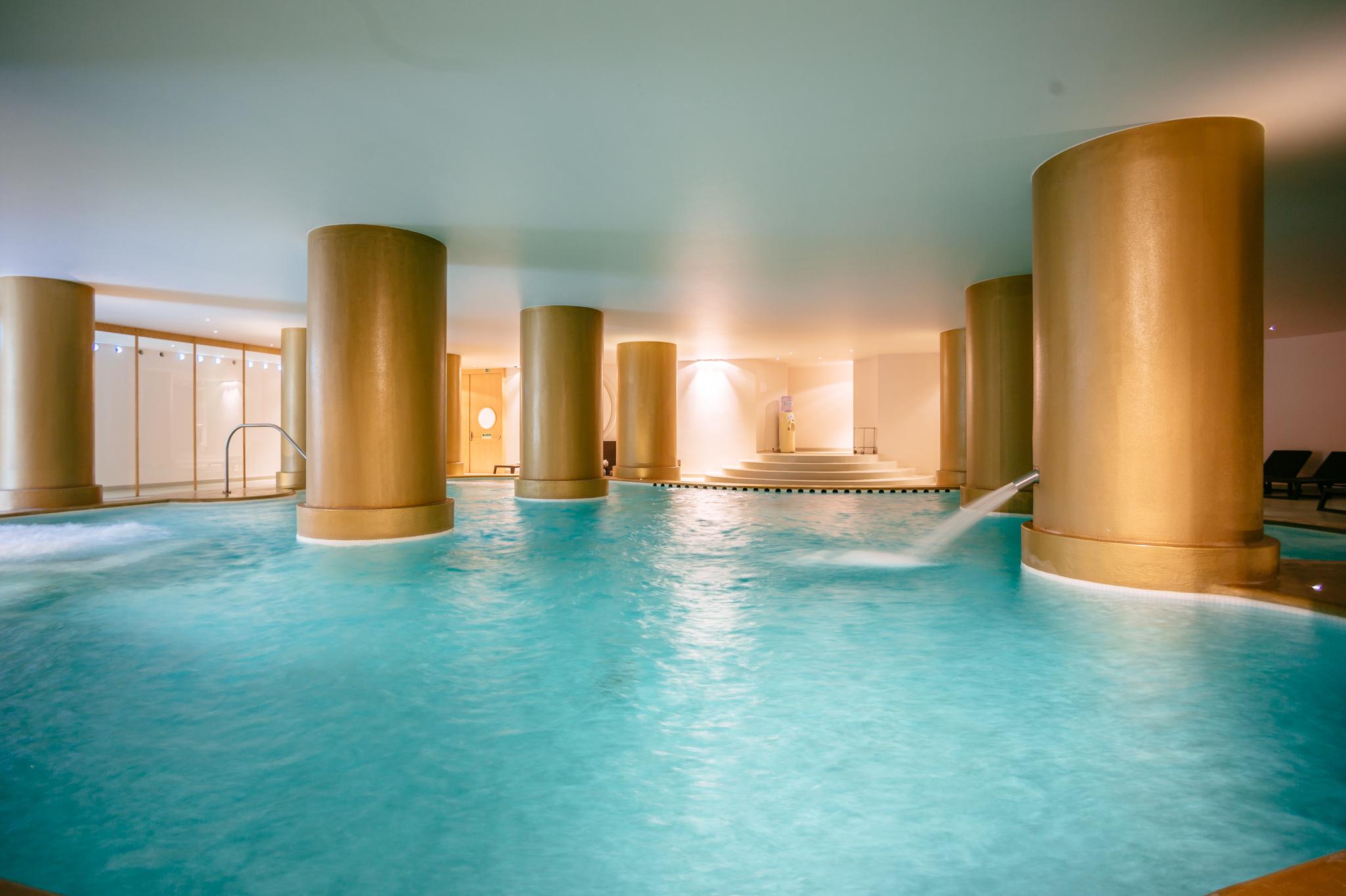 Axis Vermar Conference & Hotel 4*