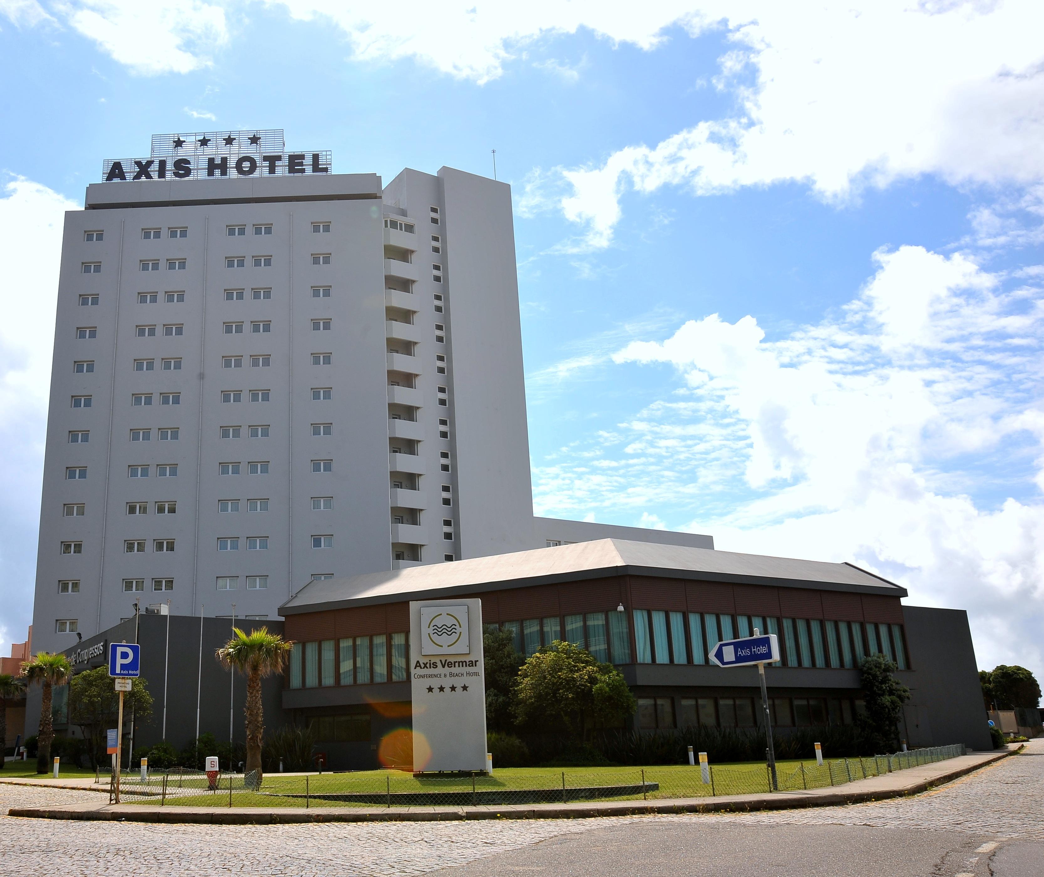 Hotel Axis Vermar Conference & 4*