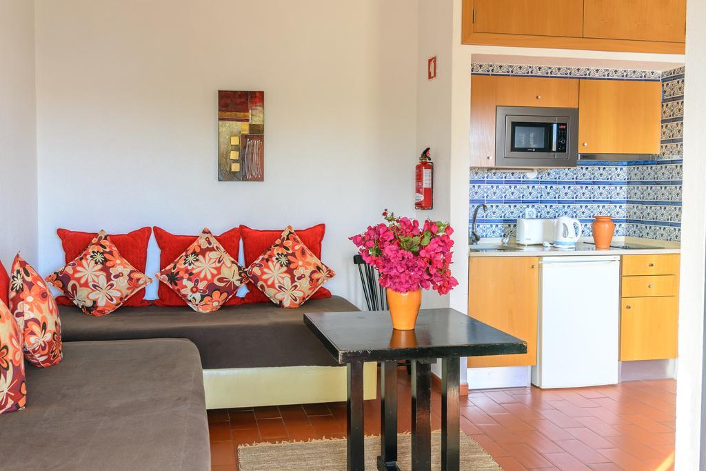 Resort Pedras Da Rainha 3*