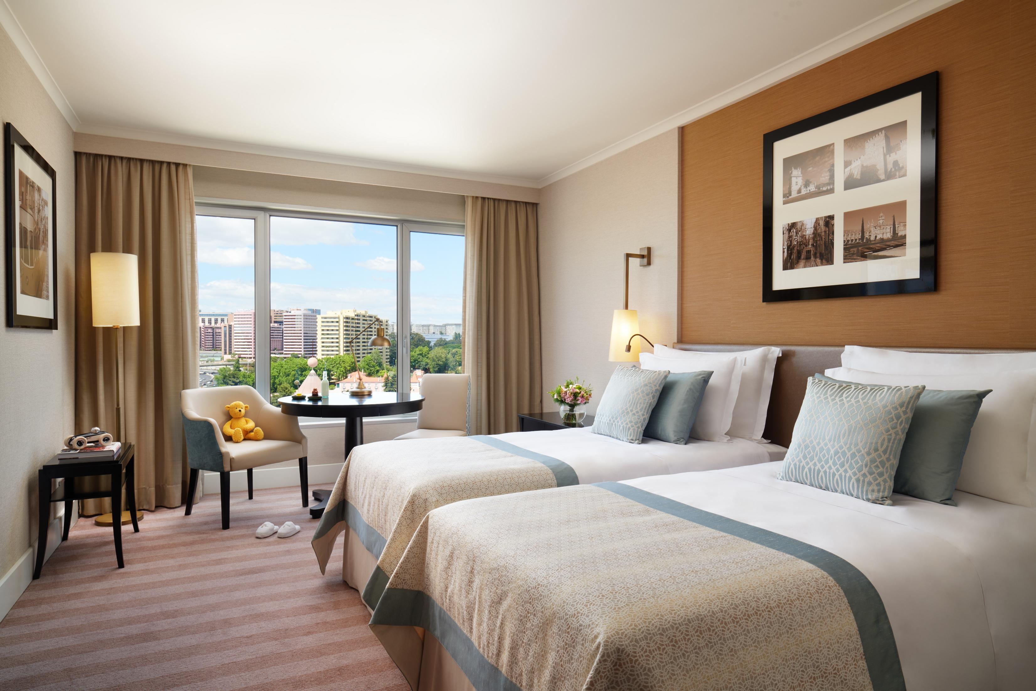 Corinthia Hotel