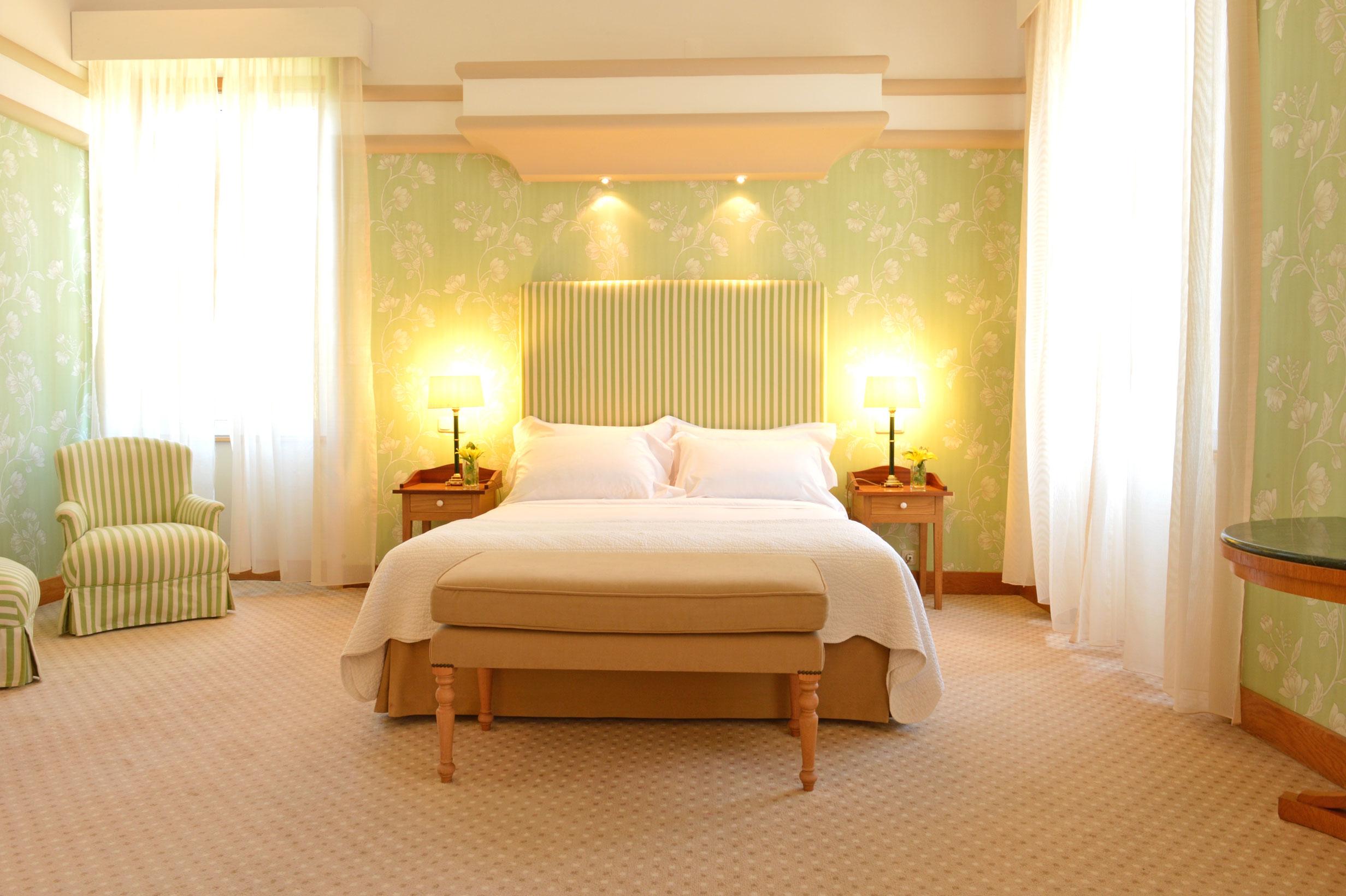 Hotel De 4*