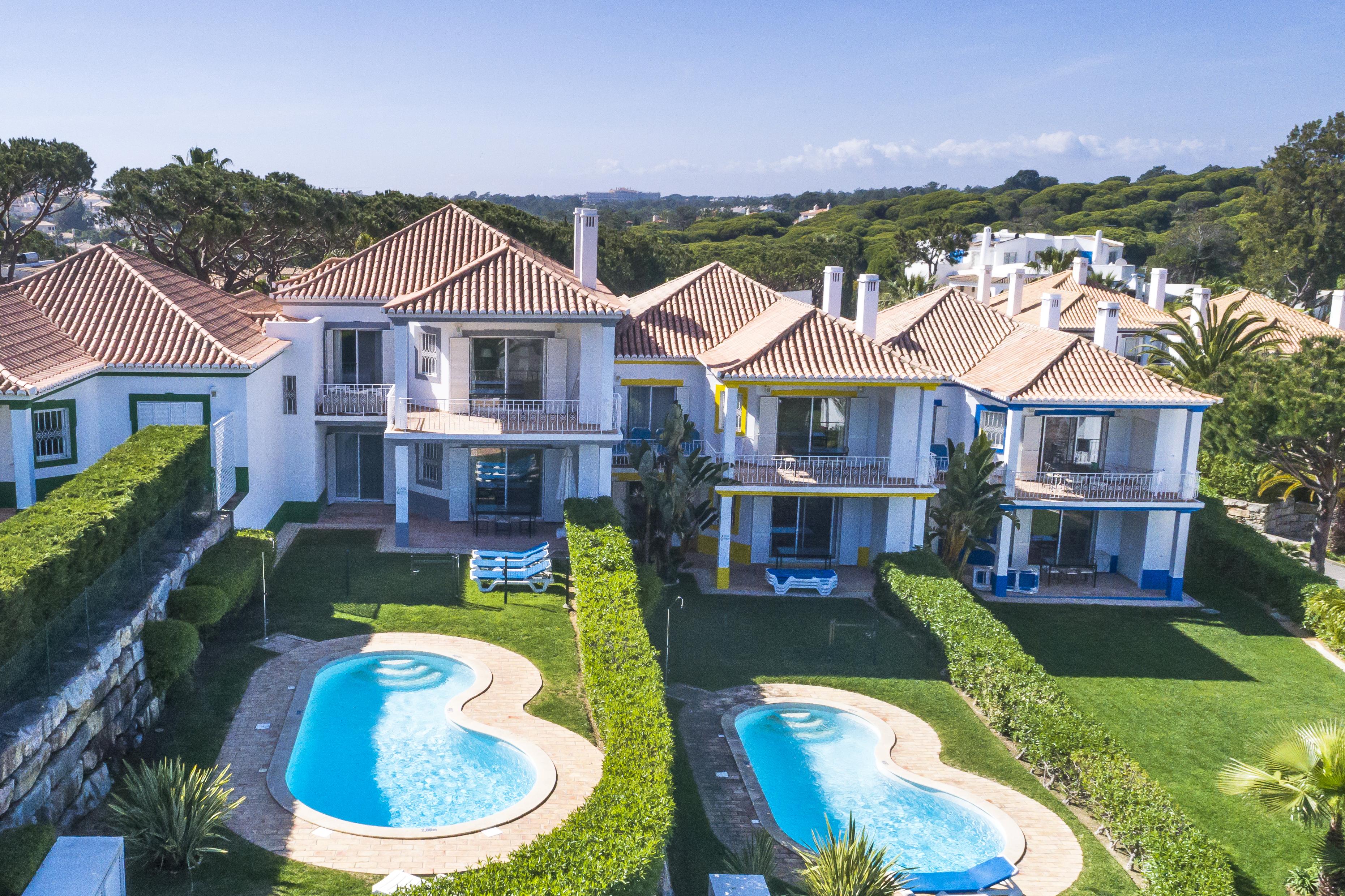 Encosta Do Club Holiday park