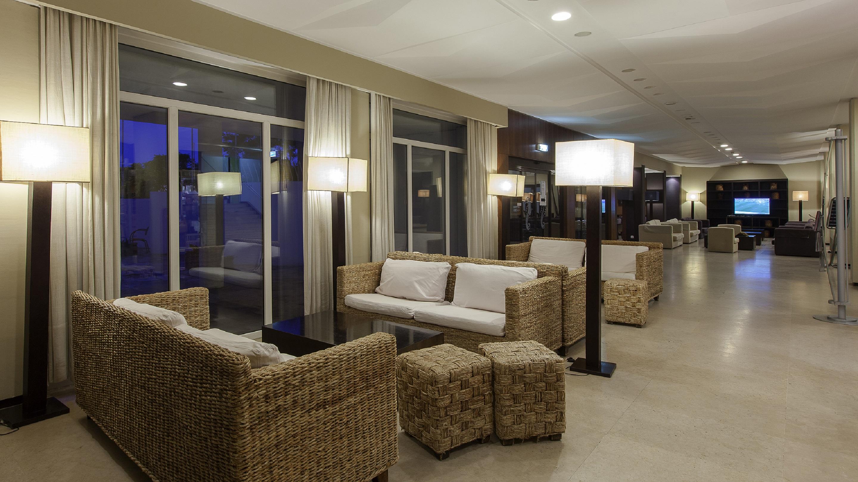 Hotel Carcavelos 4*