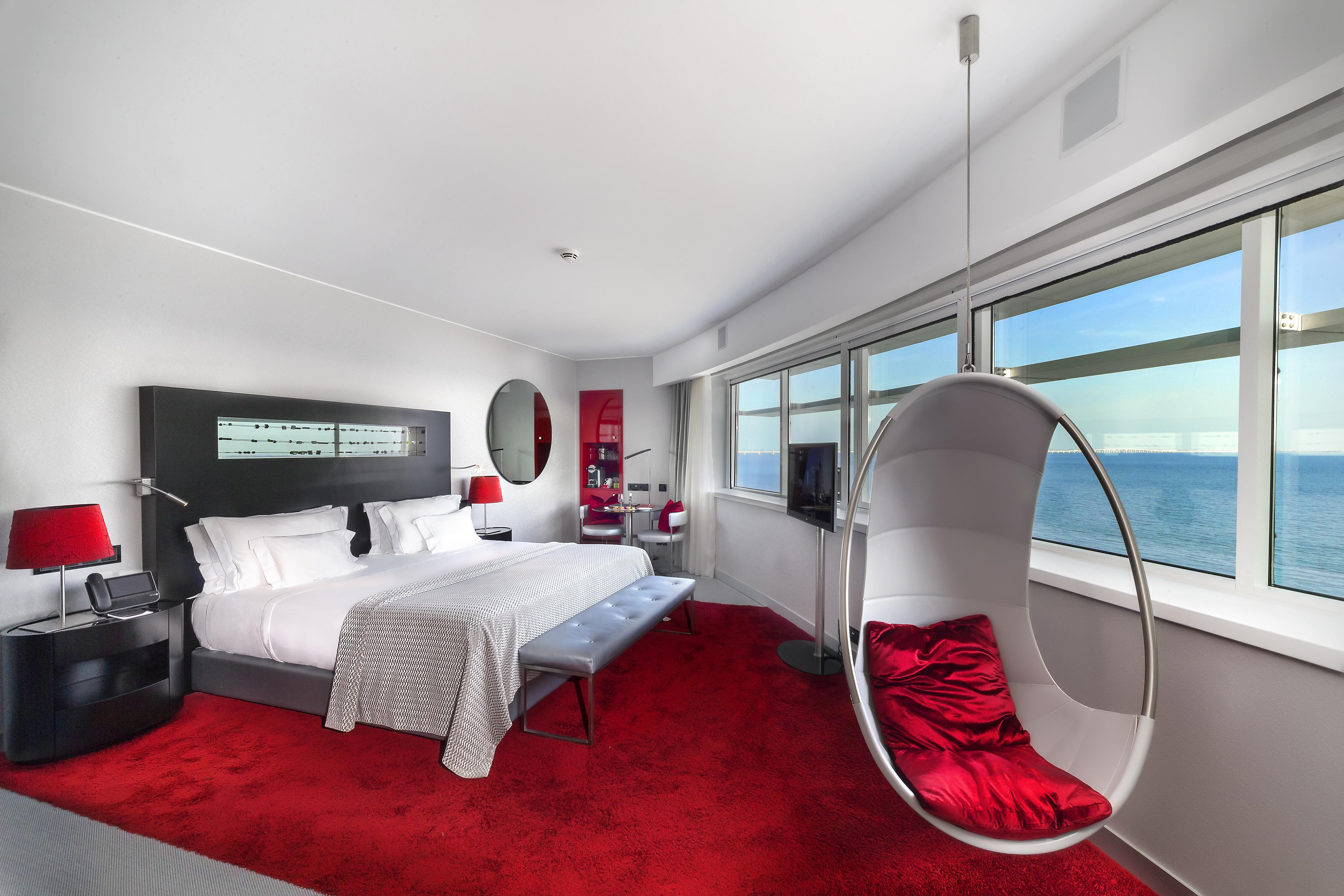 Hotel Myriad By Sana 5*