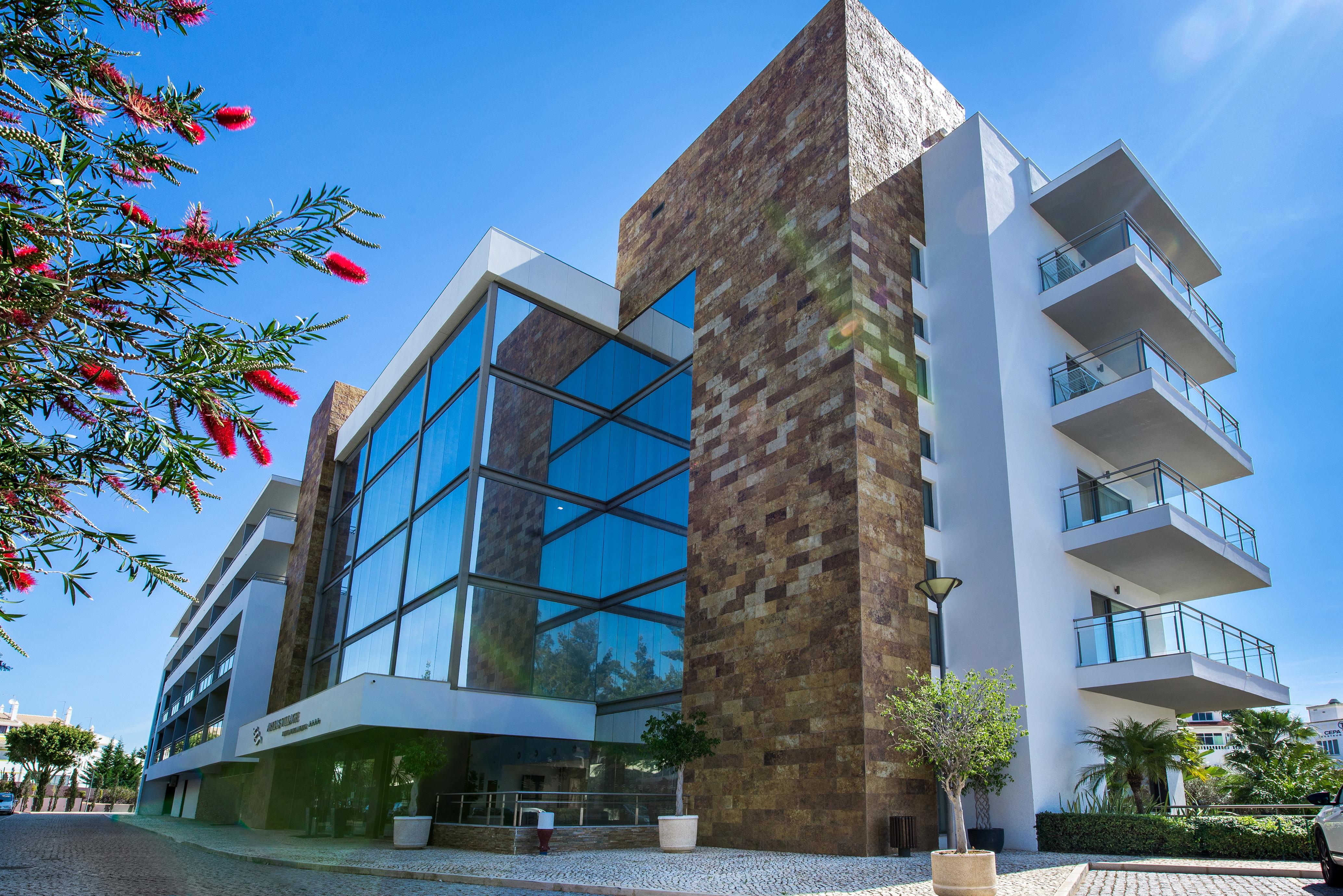 Areias Village Hotel 4*