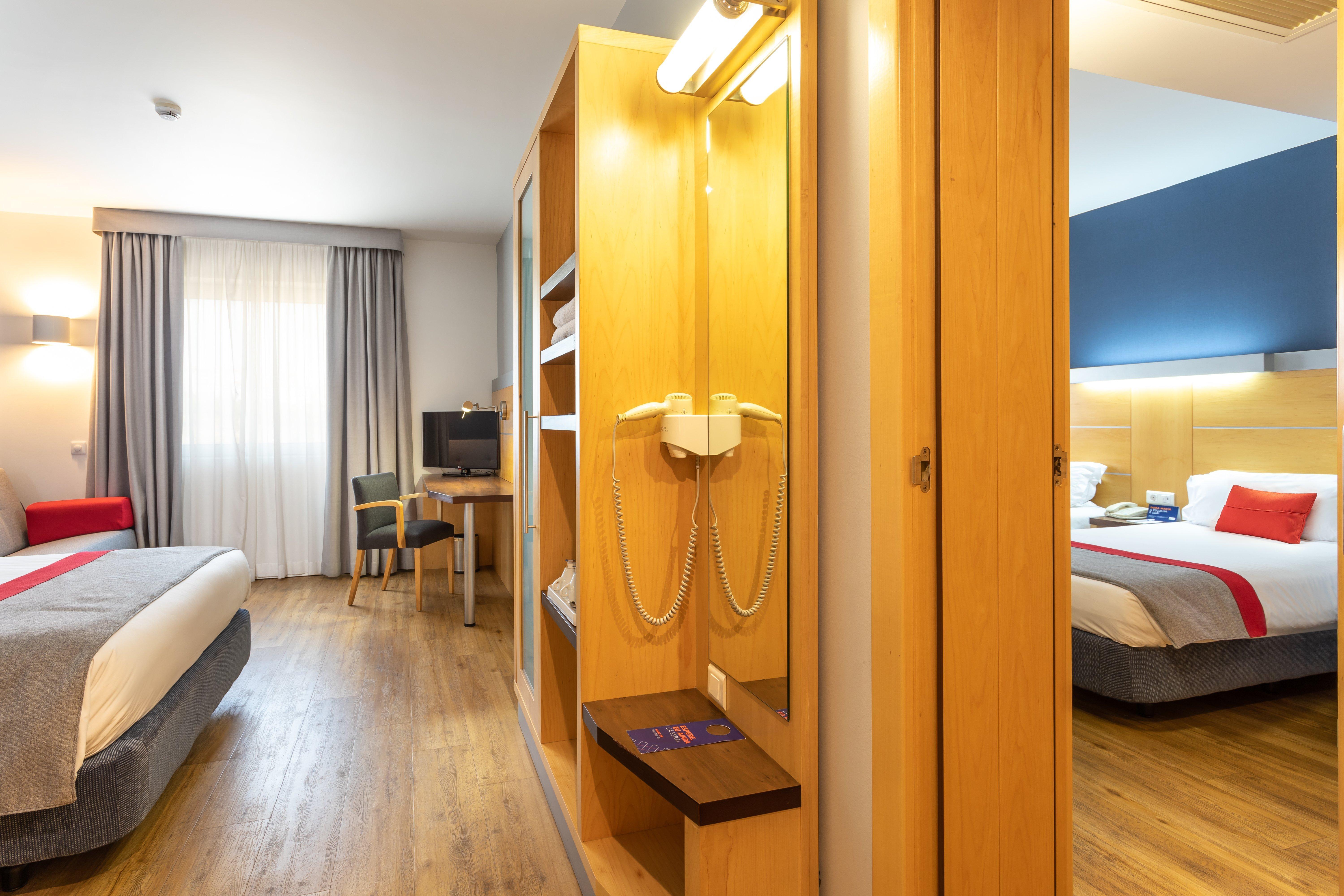Hotel Express Lisbon-oeiras, An Ihg 3*