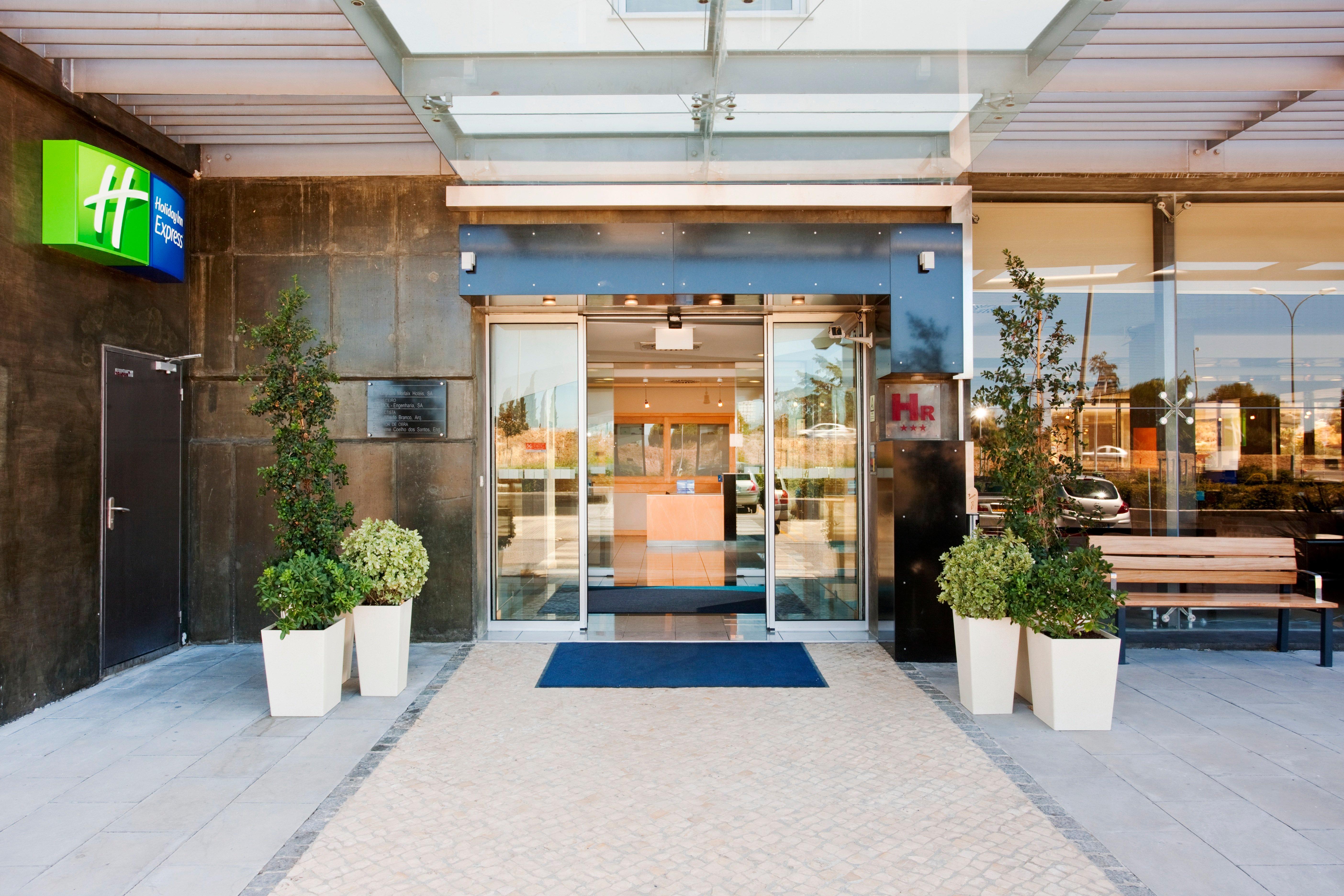Hotel Express Lisbon-oeiras, An Ihg 3*