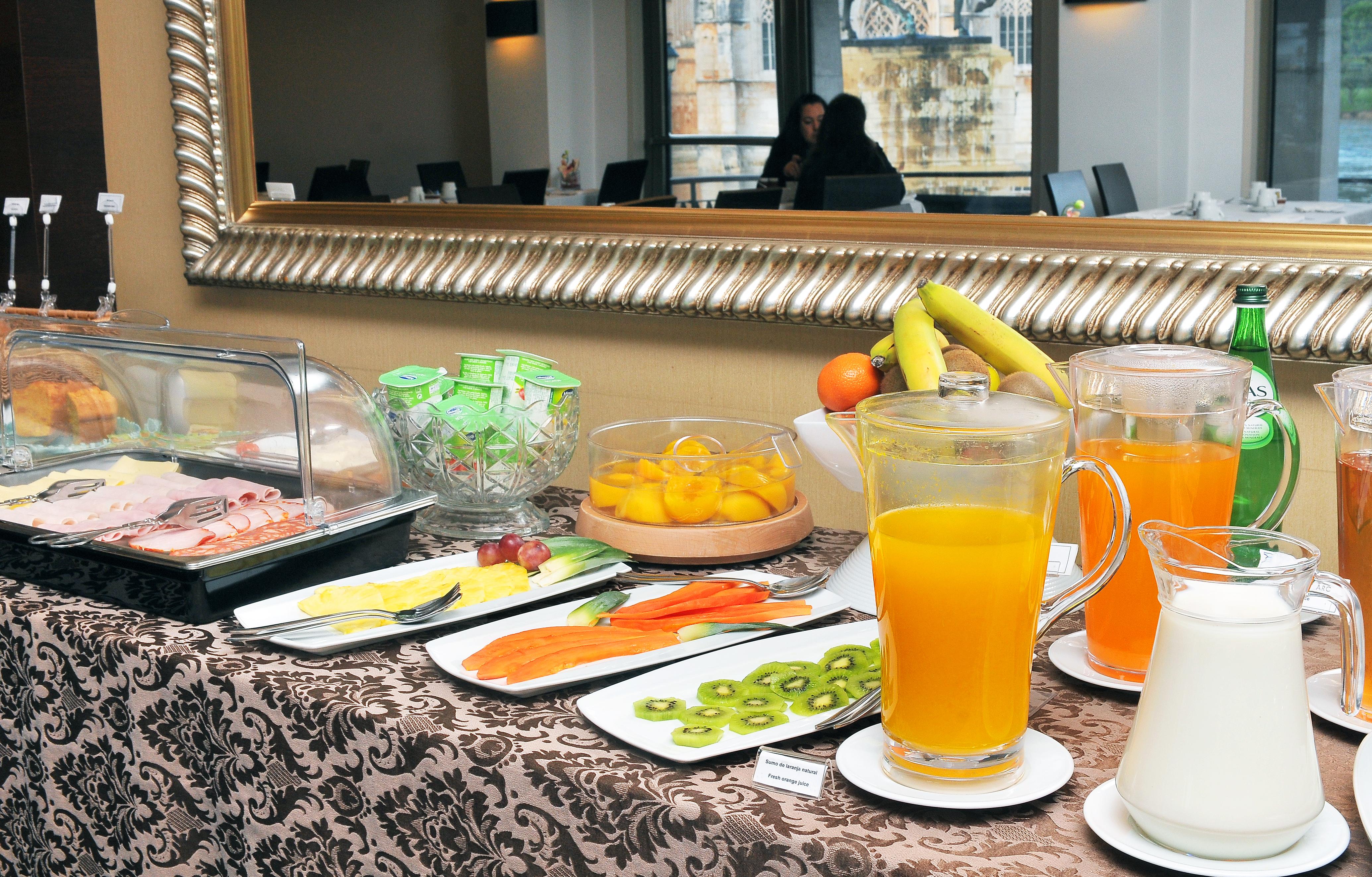 Lis Hotel