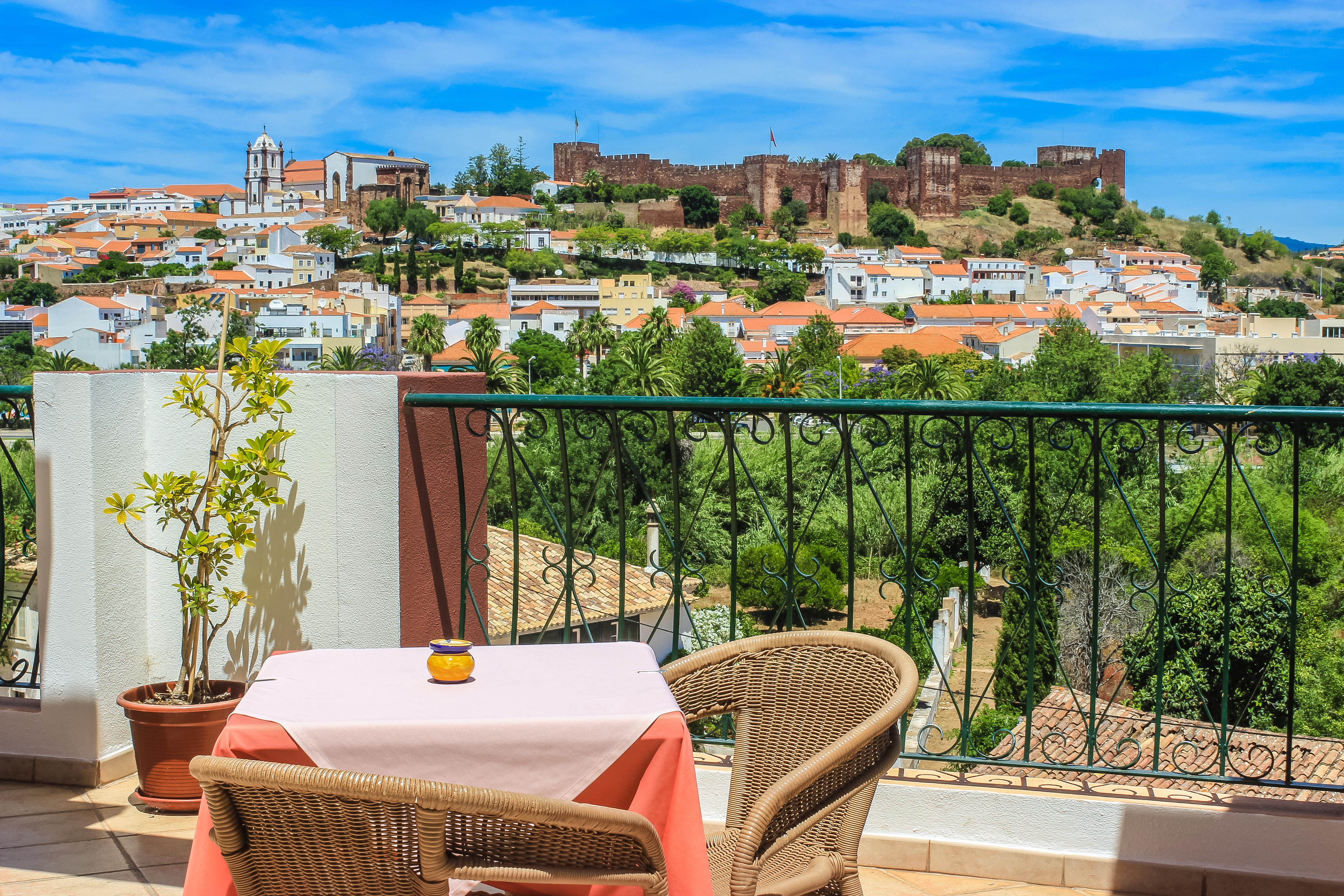 Hotel Colina Dos Mouros 3*