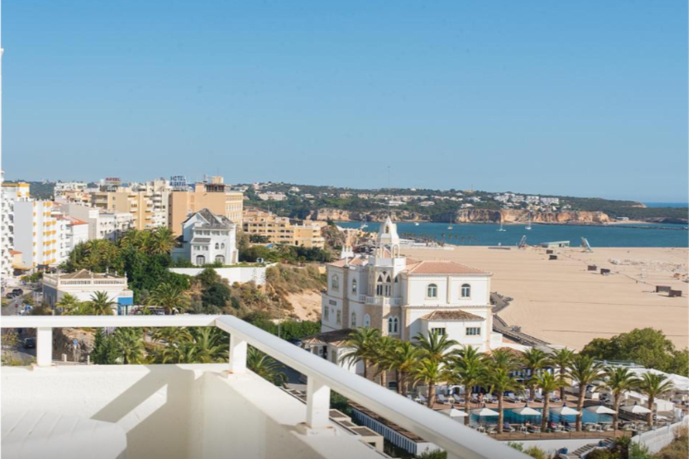 Hotel Avenida 3*
