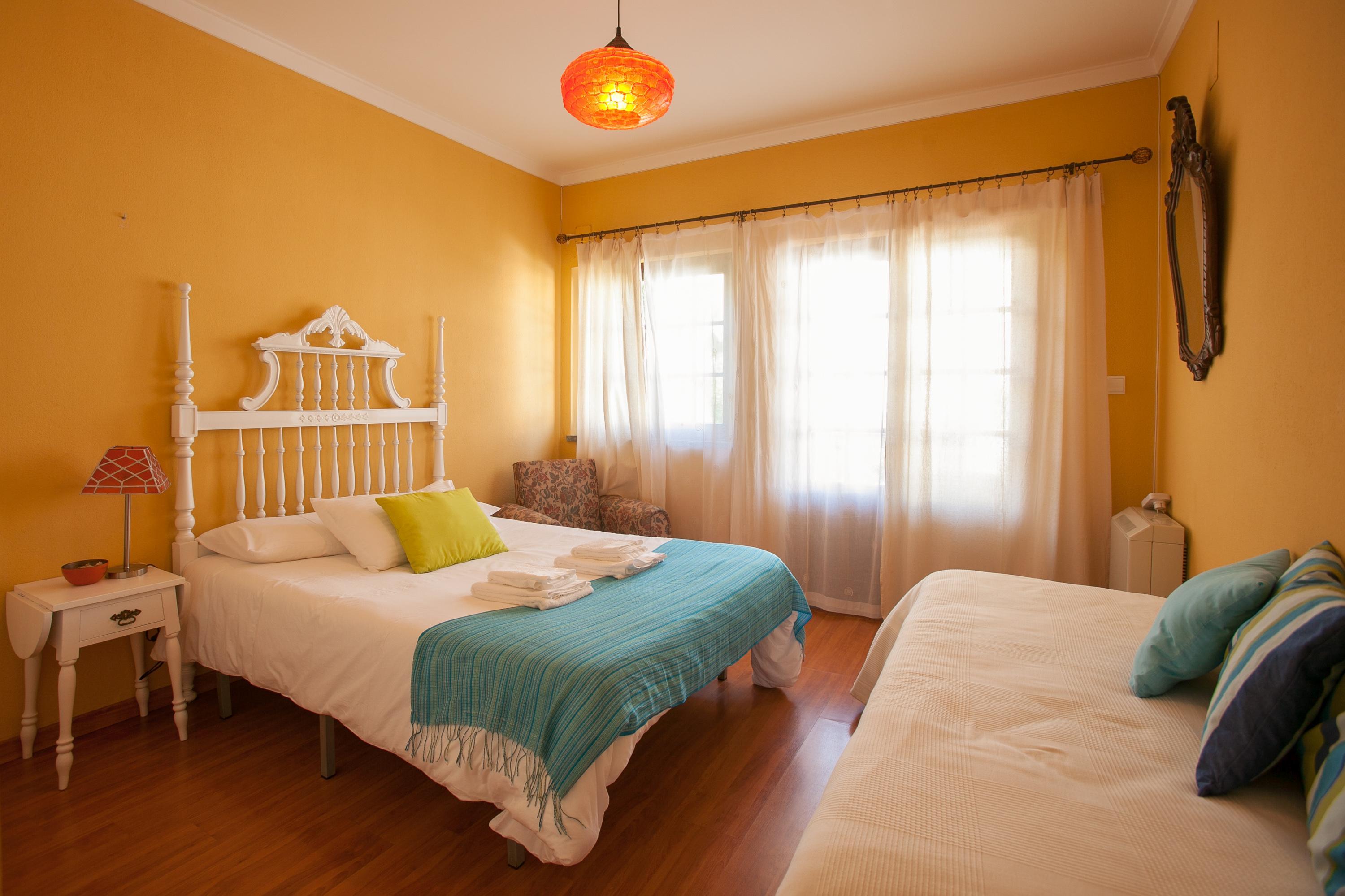 Hostel Chill Hill & Private - Peach Garden Ericeira