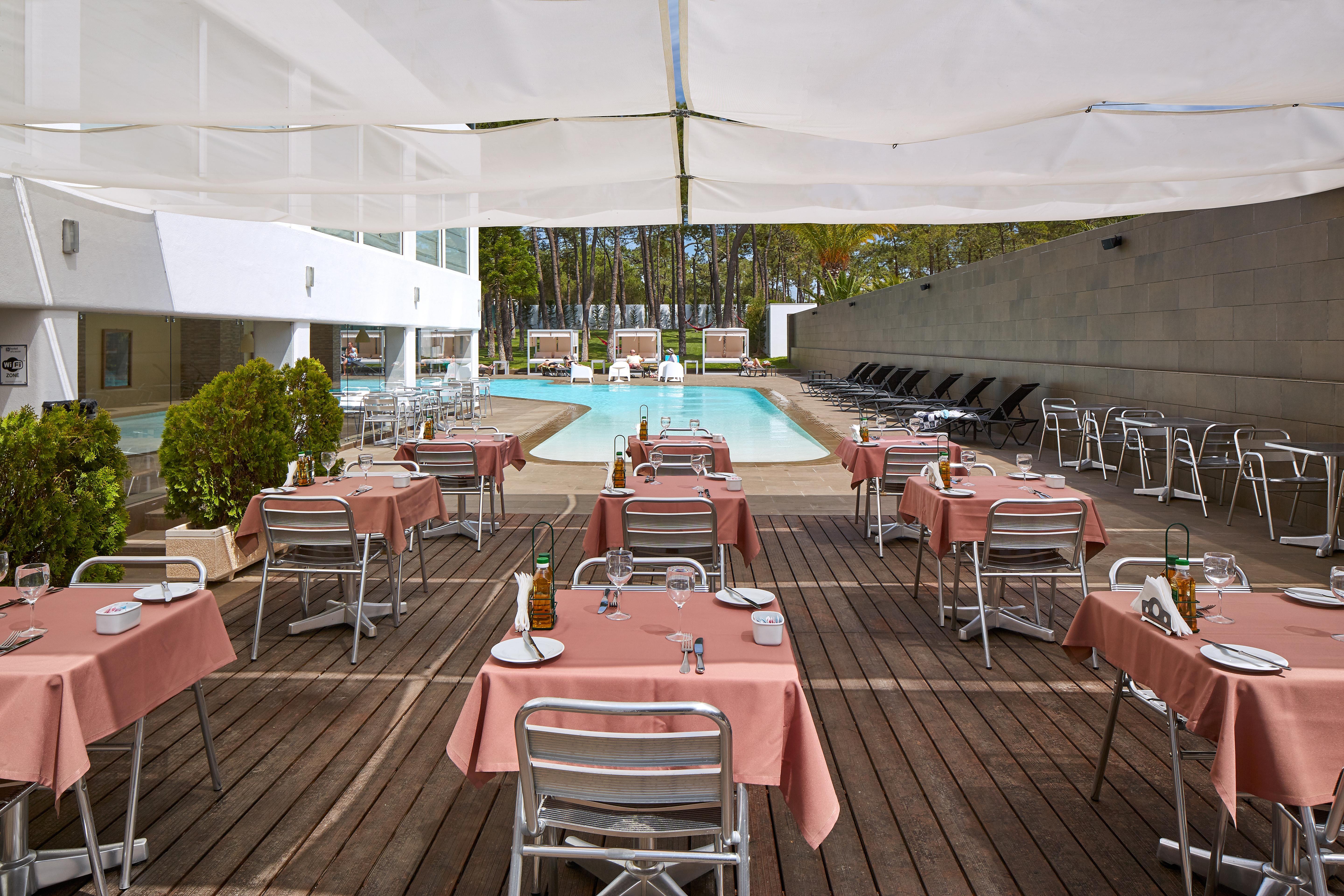 Hotel Alcazar & 4*