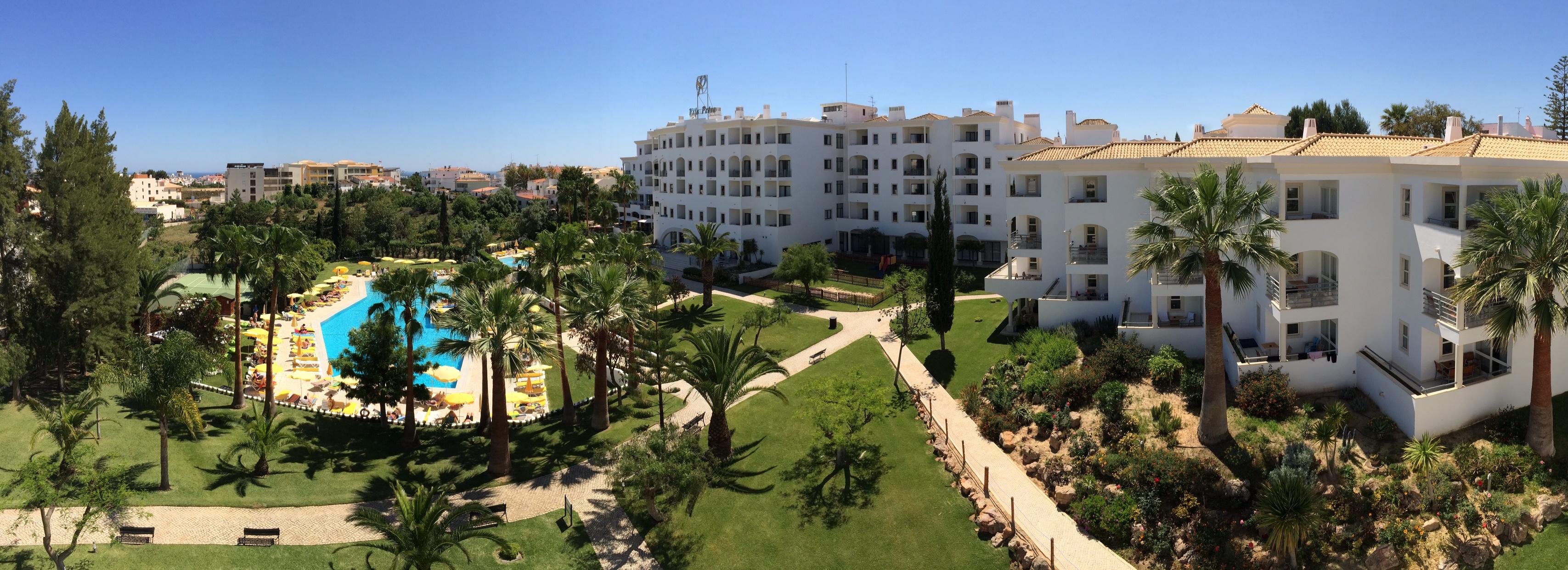 Petra Apartahotel