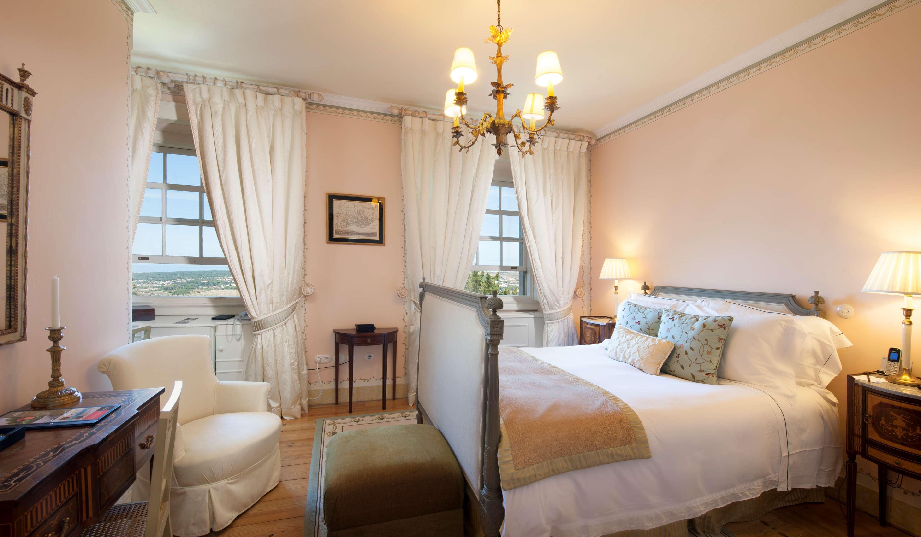 Valverde Palacio De Seteais - The Leading Of The World