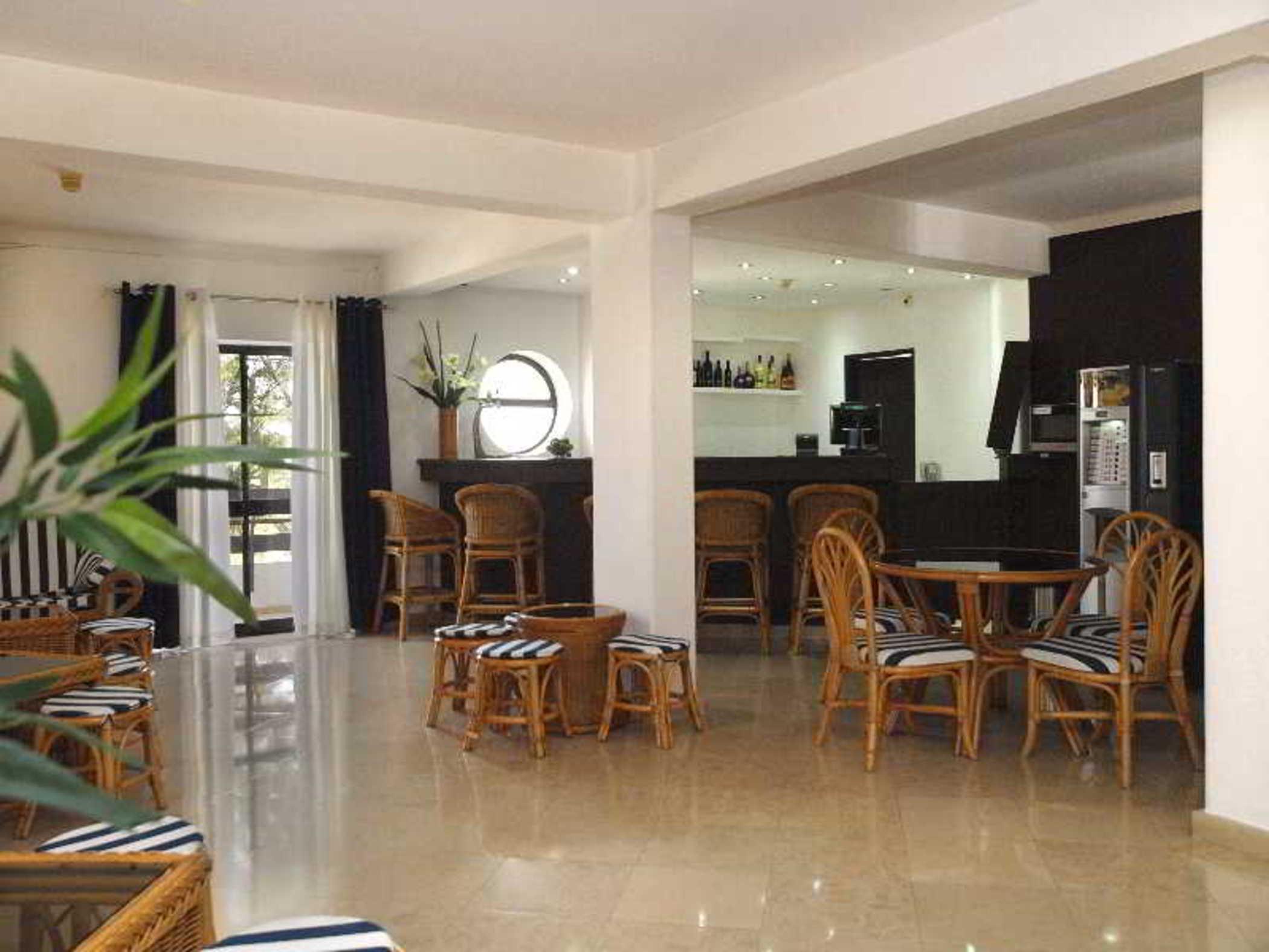 Hotel Center