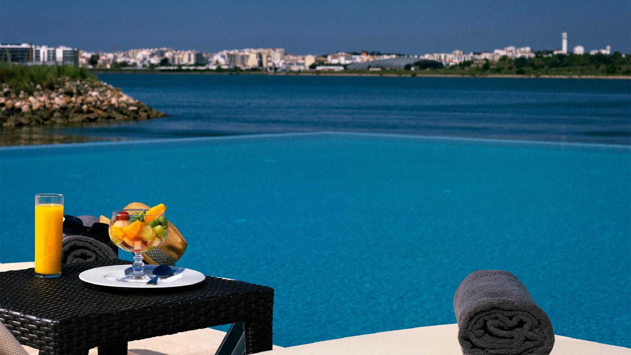 Agua Riverside Hotel 4*