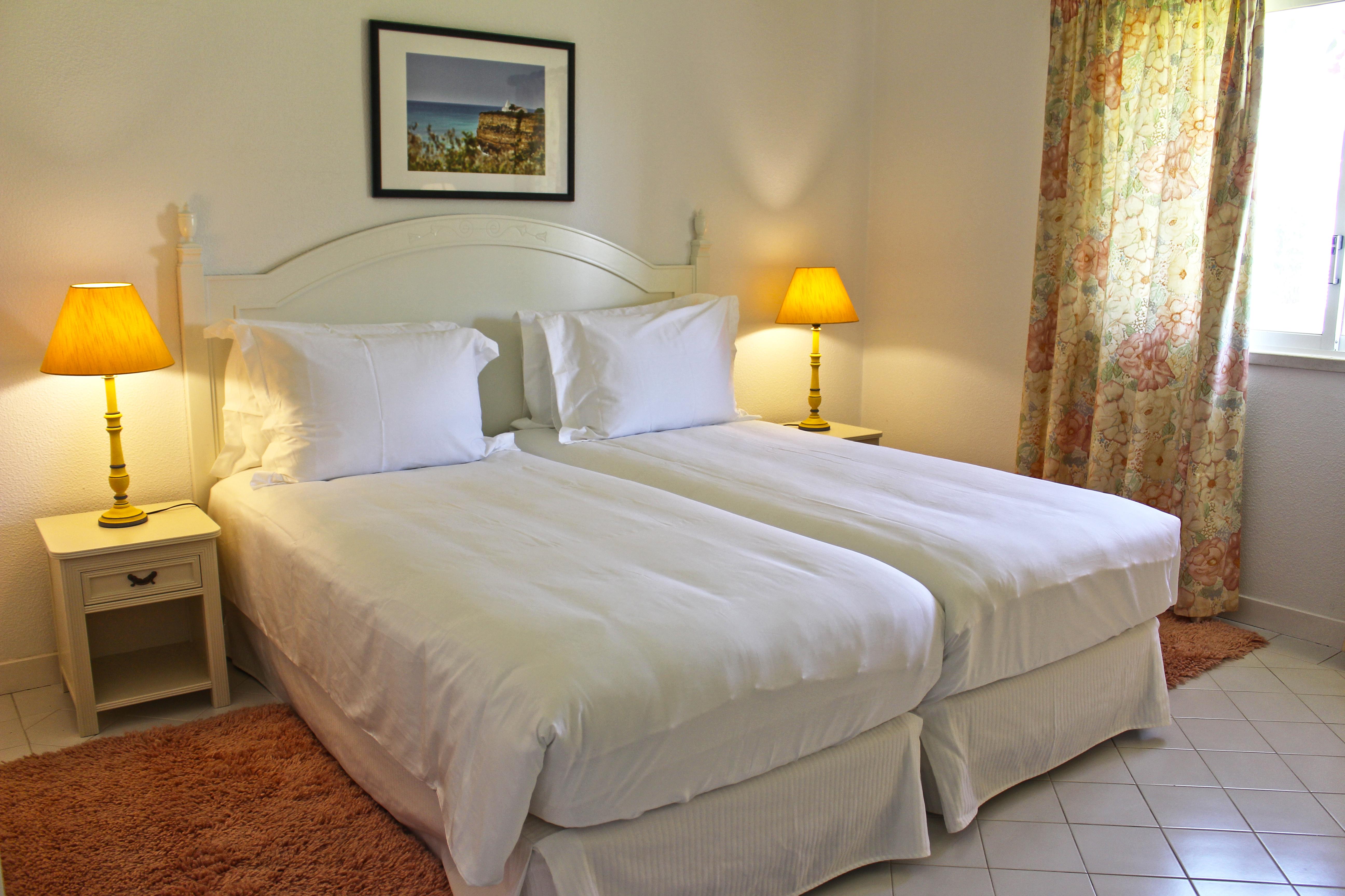 Resort Rocha Brava Village 4*