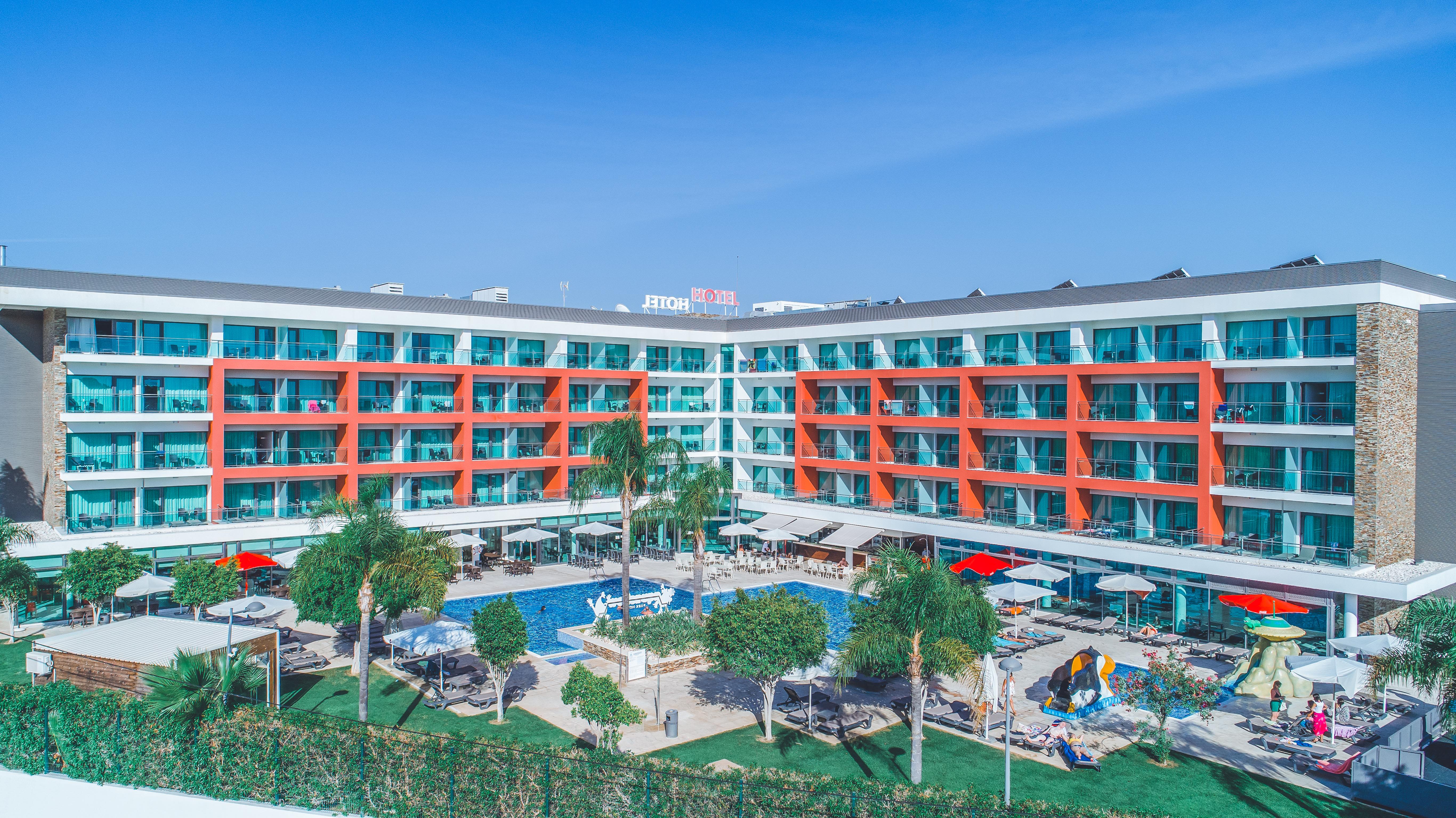 Aquashow Park 4*