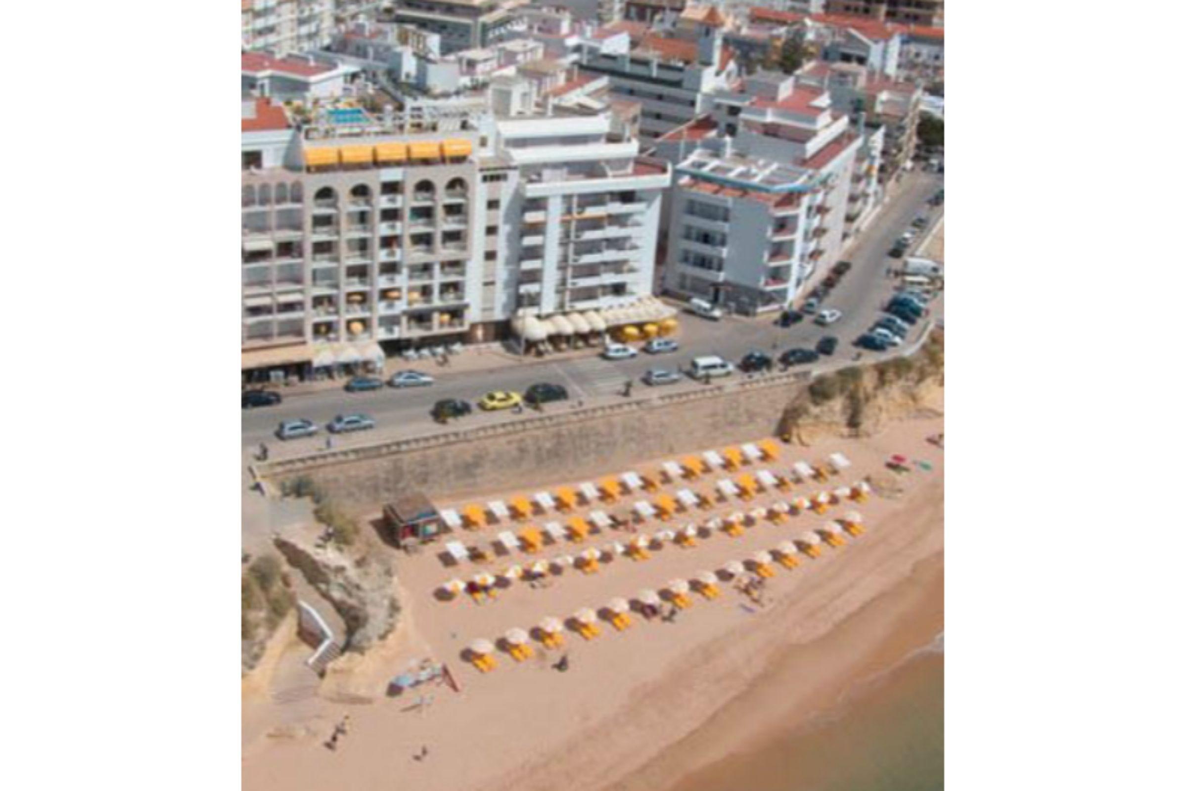 Algar Apartment *