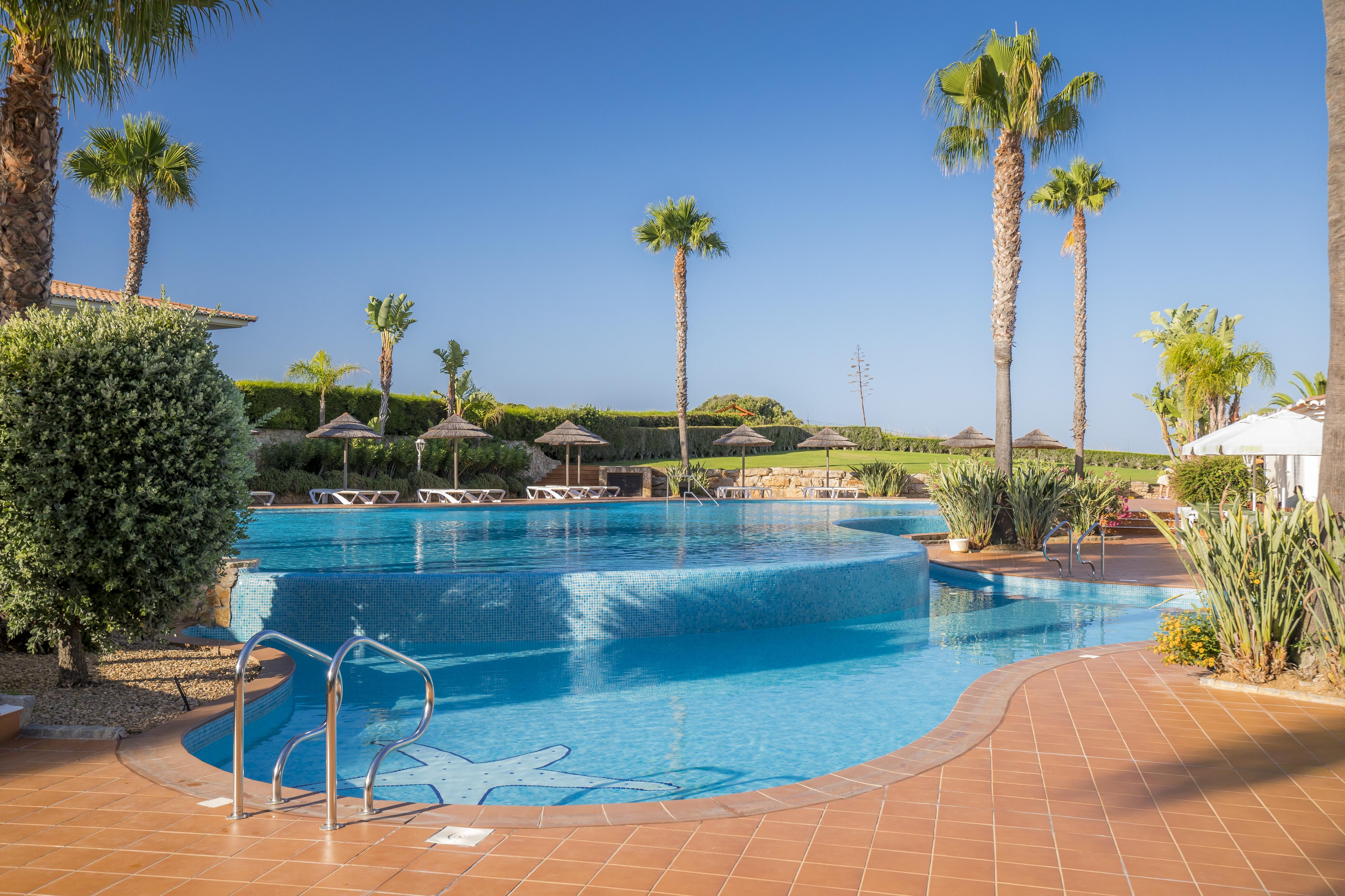 Clube Porto Mos - Sunplace & 4* Lagos